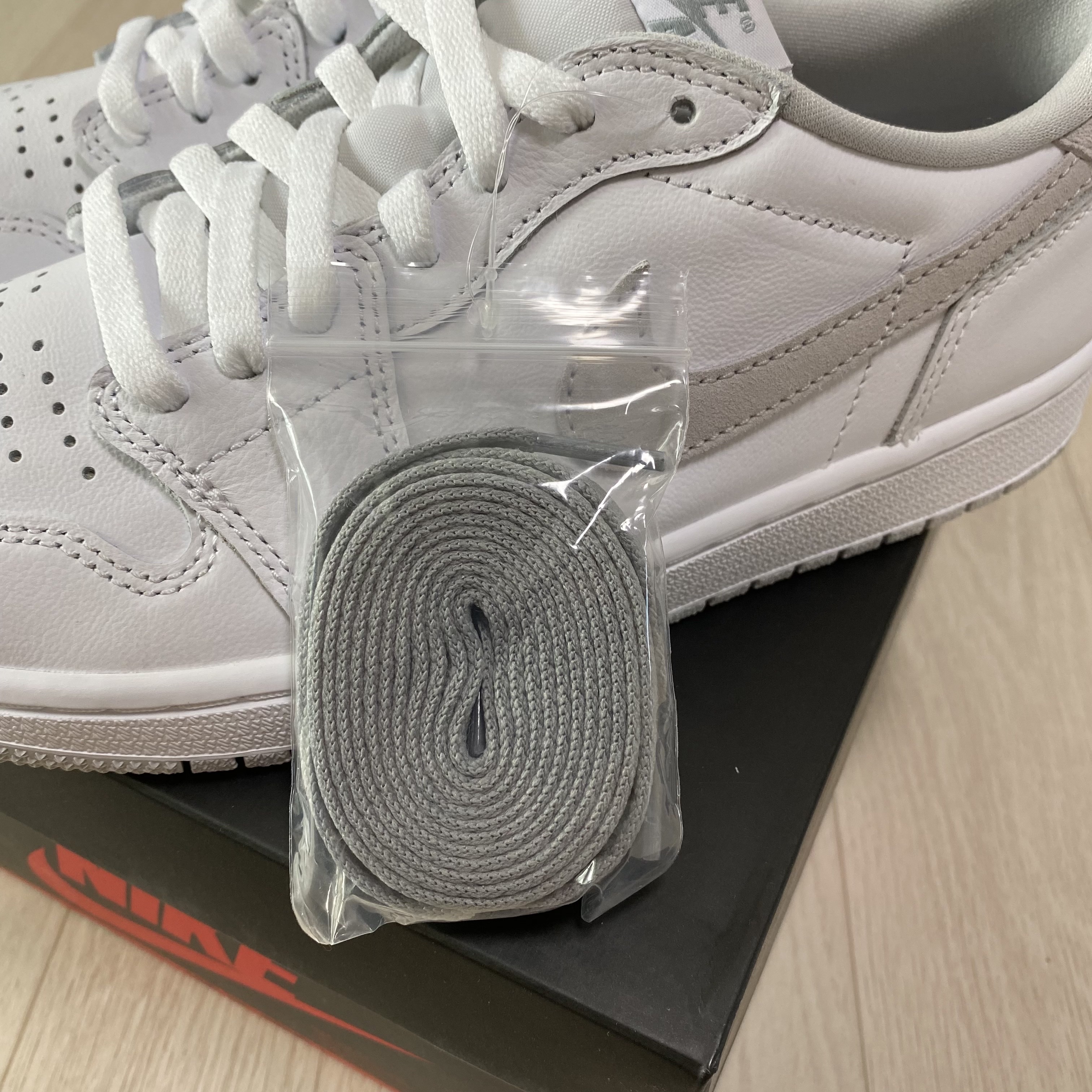Jordan 1 Low OG Neutral Grey 착용 스타일 - 3