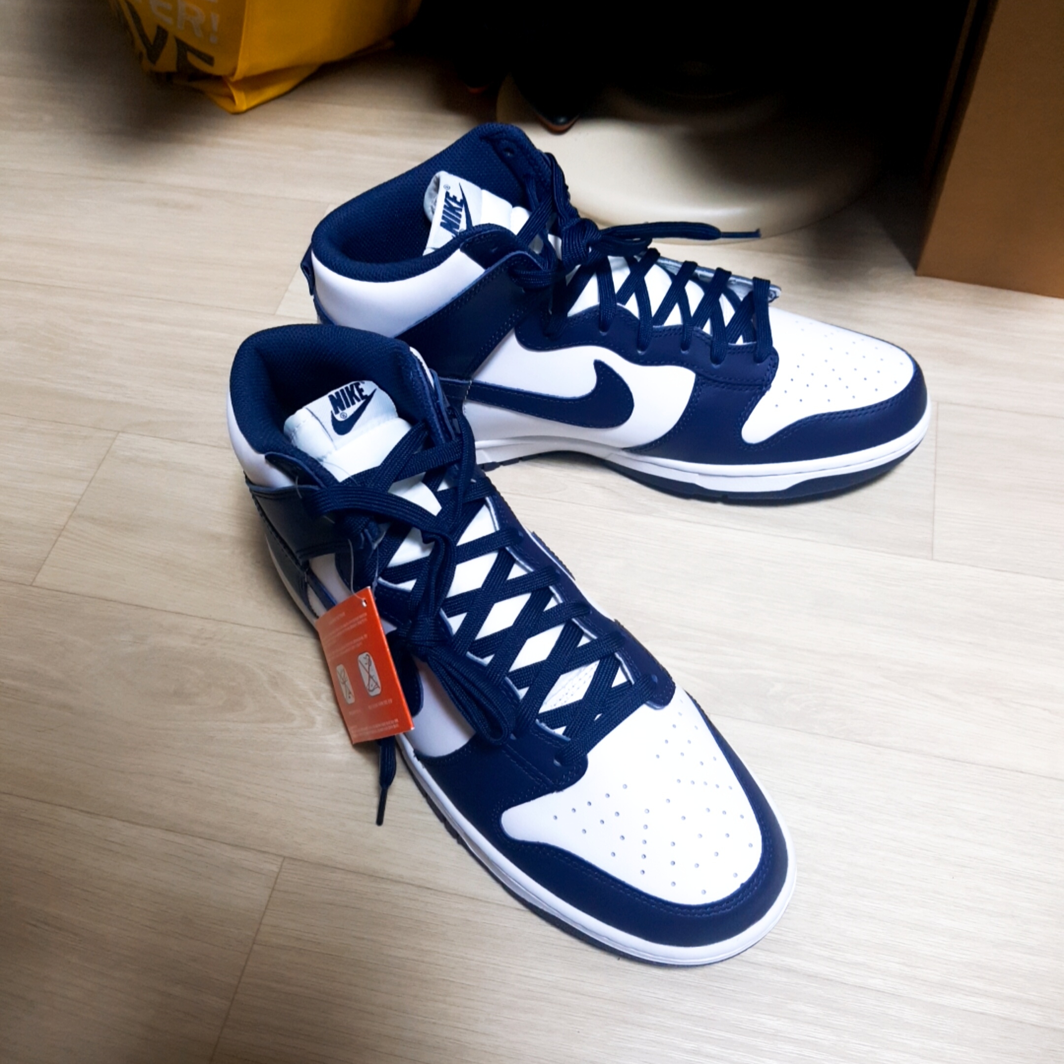 Nike Dunk High Retro Championship Navy 착용 스타일