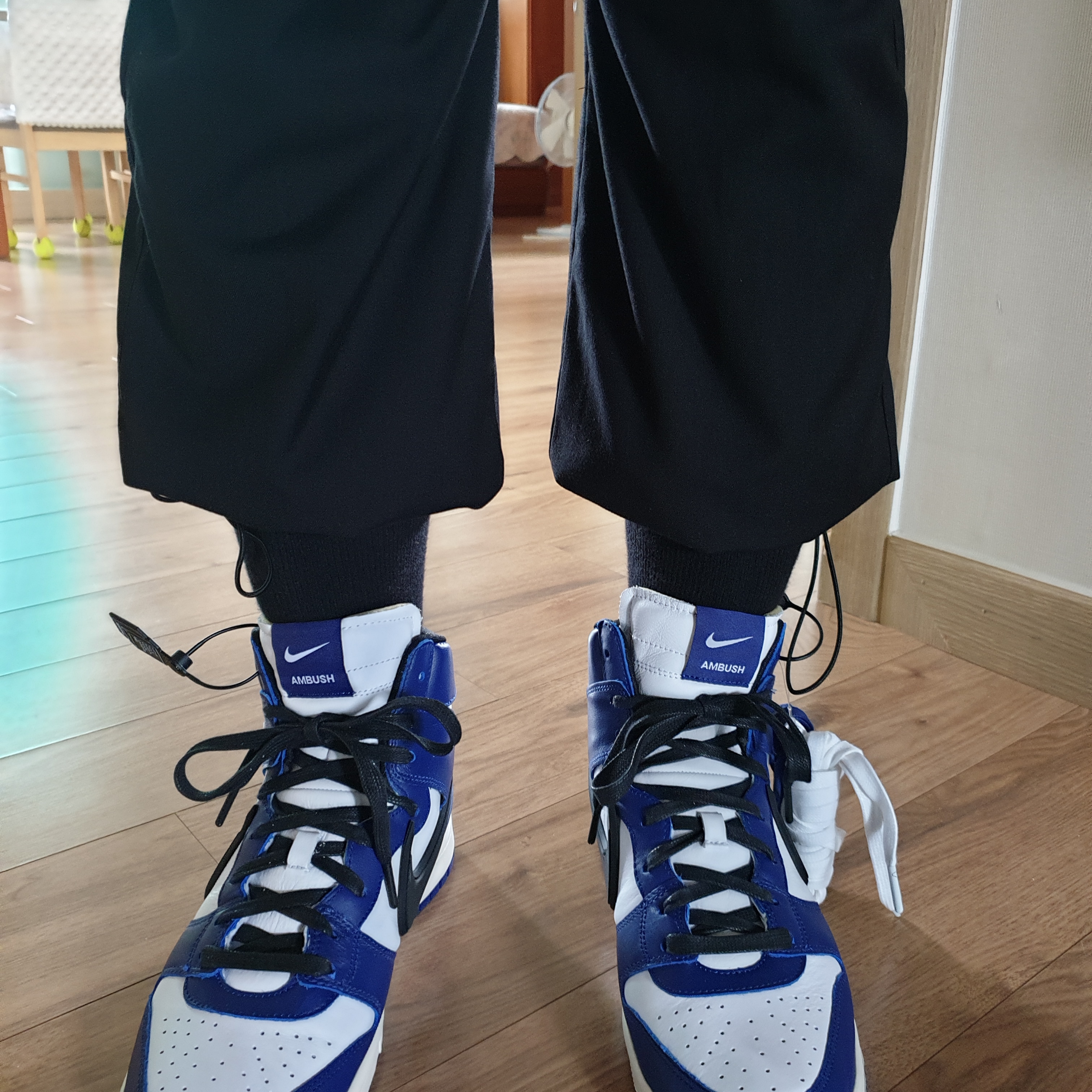 Nike x Ambush Dunk High Deep Royal Blue 착용 스타일 - 2