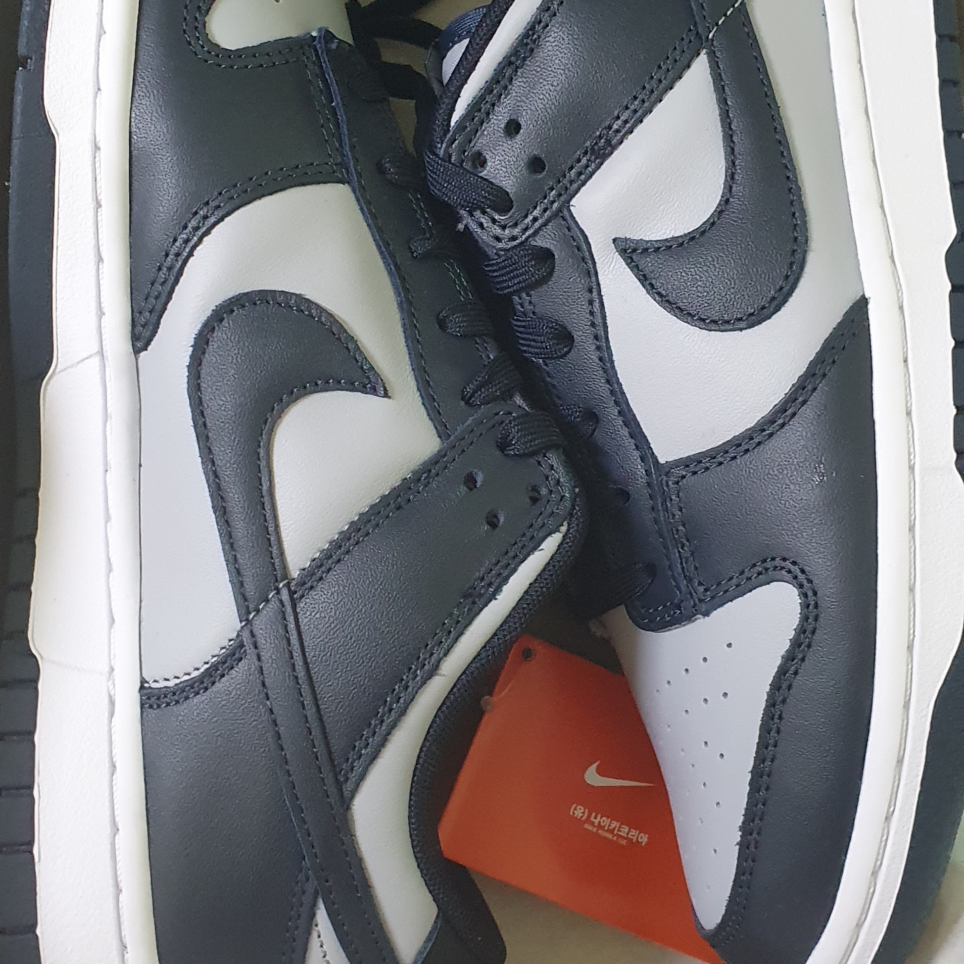 Nike Dunk Low Retro Championship Grey 착용 스타일