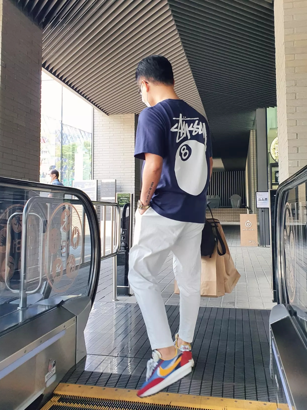 Nike x Sacai LDWaffle Blue Multi, Stussy 8 Ball T-Shirt Black - 21SS 착용 스타일