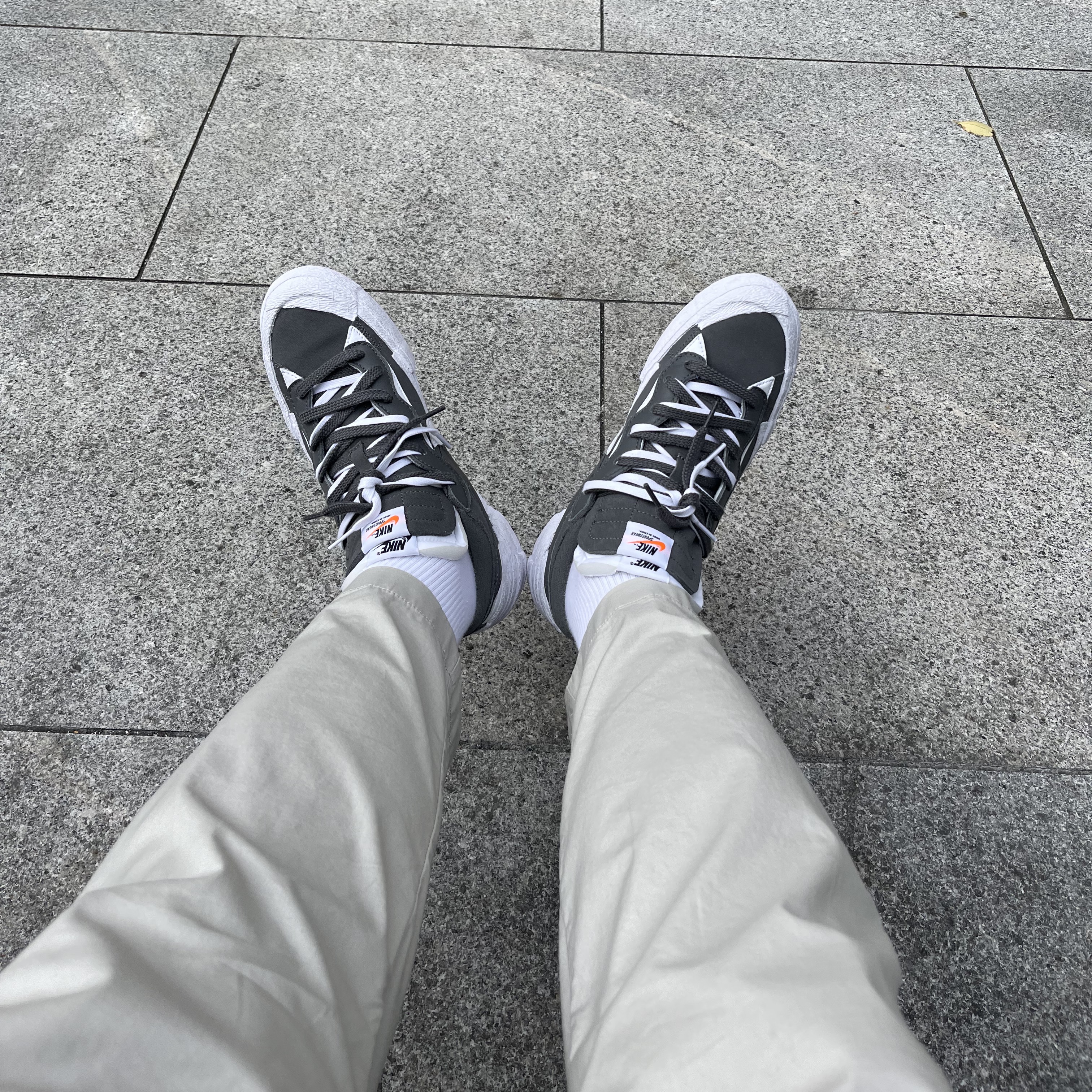 Nike x Sacai Blazer Low Iron Grey 착용 스타일