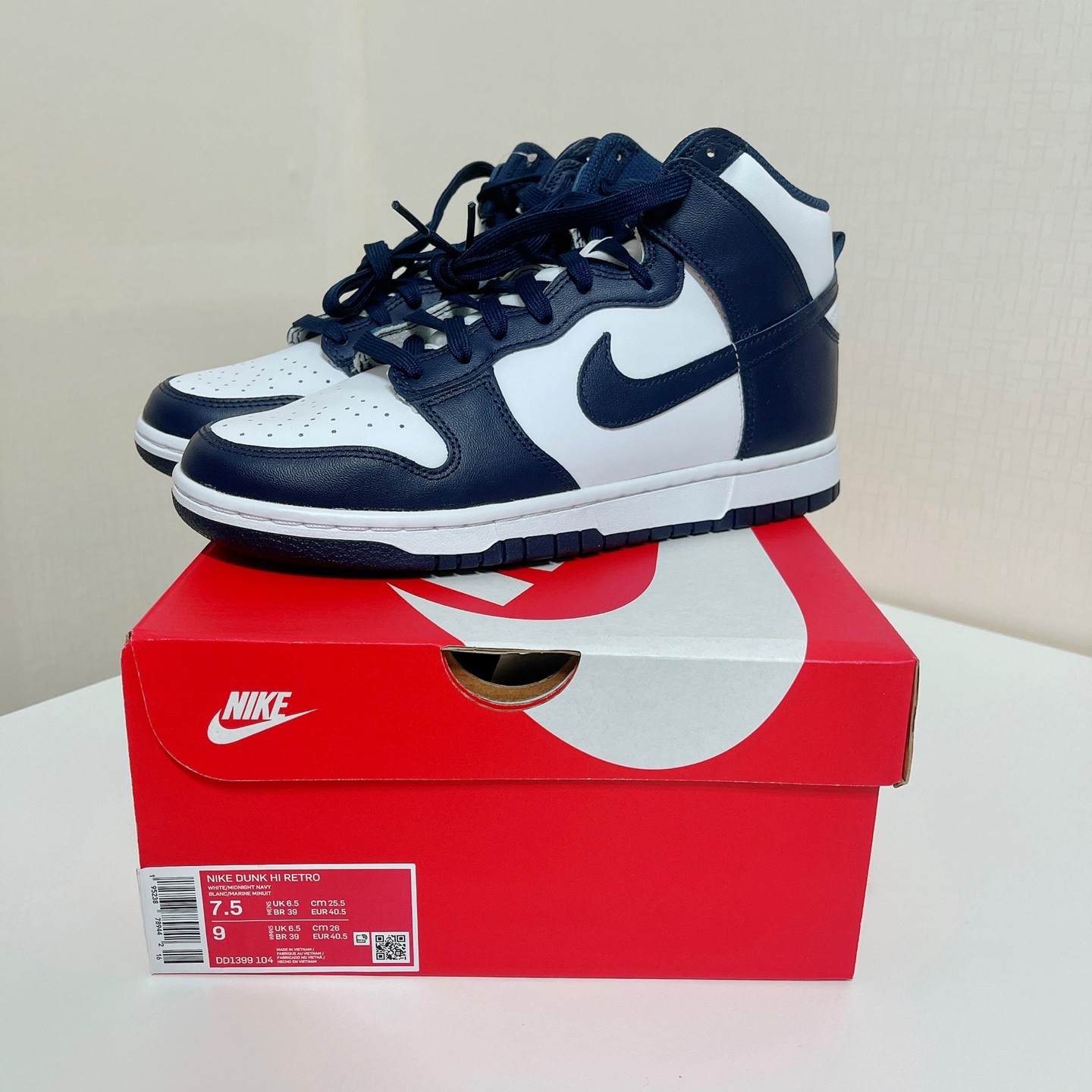 Nike Dunk High Retro Championship Navy 착용 스타일 - 2
