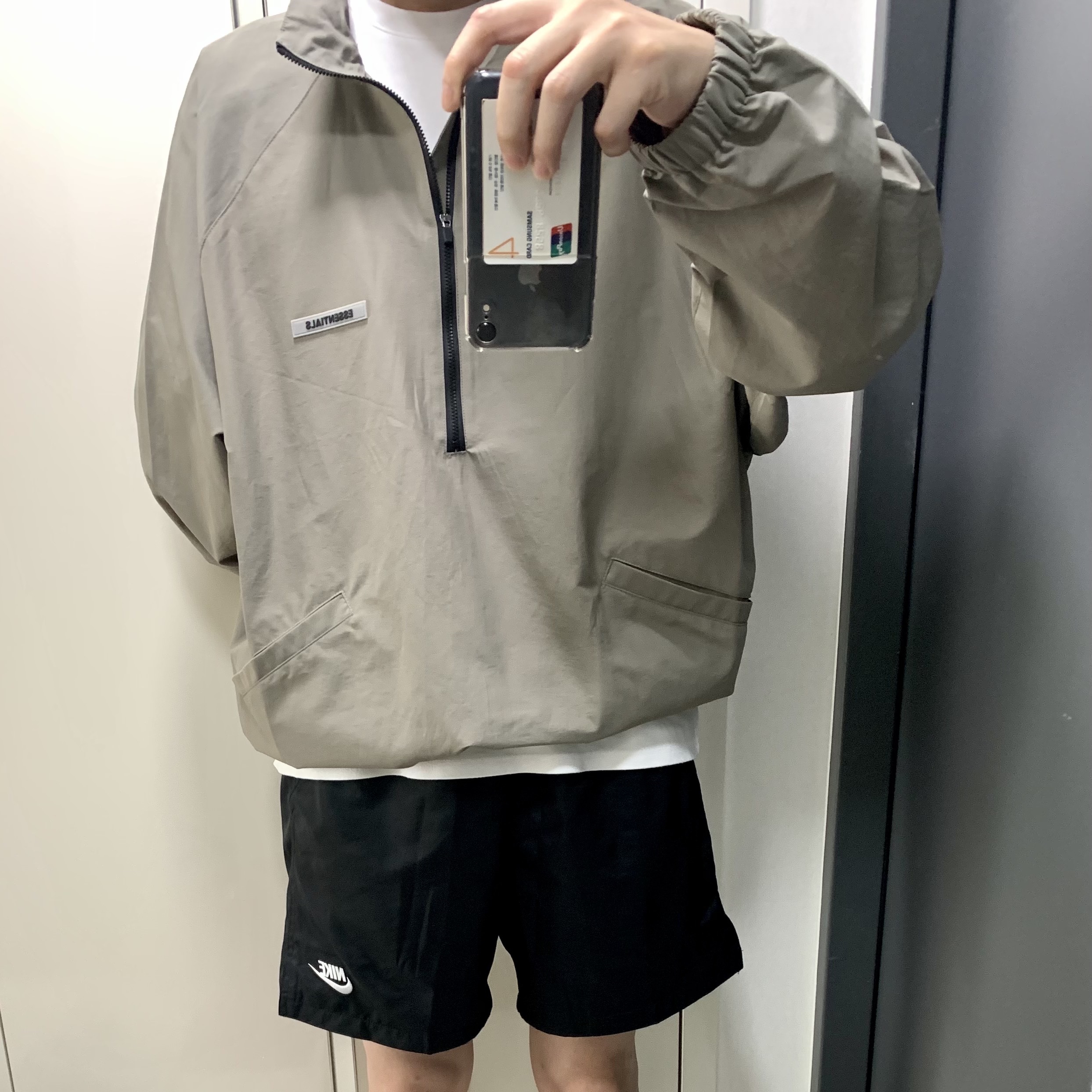 Essentials Track Jacket Cement - 20FW 착용 스타일