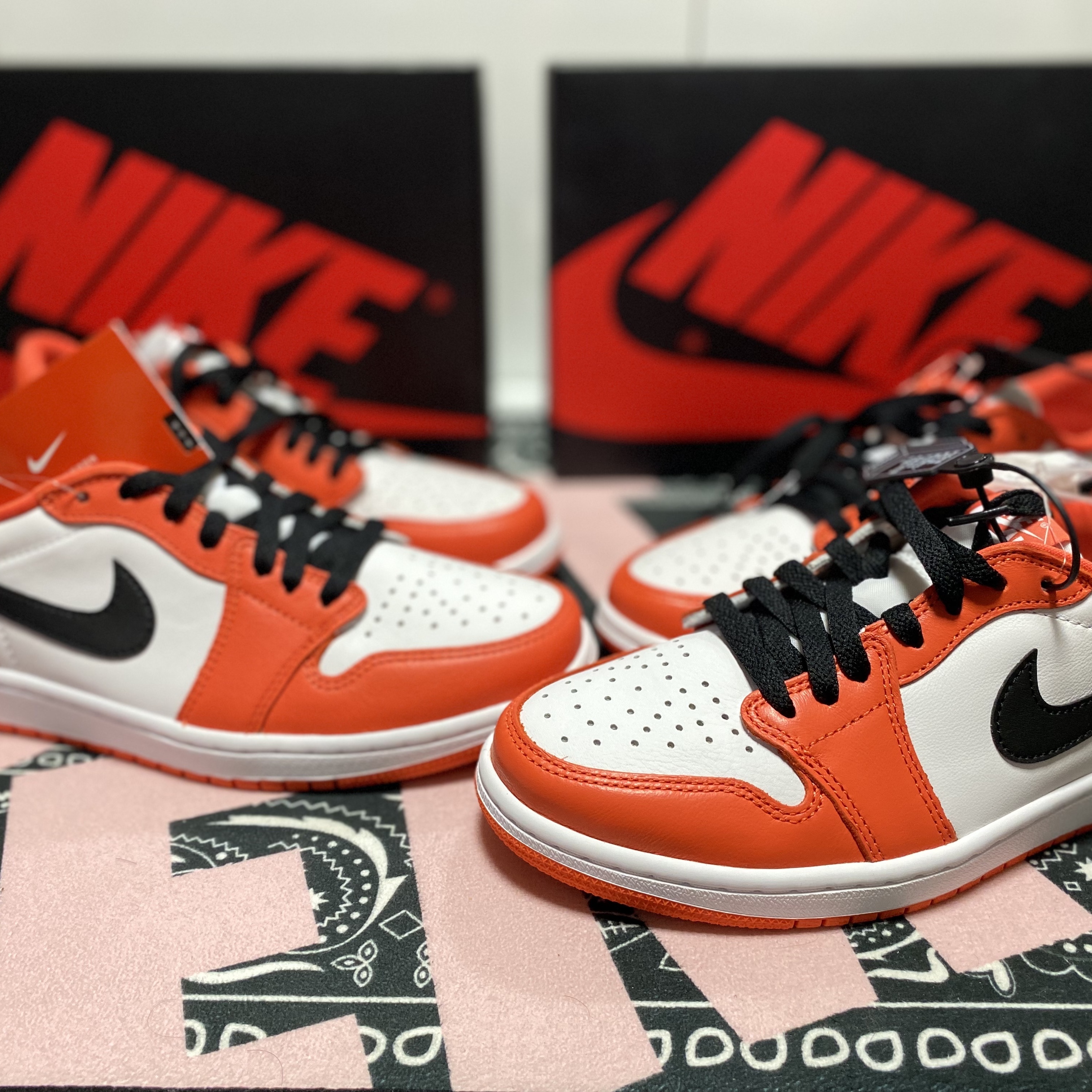 Jordan 1 Low OG Starfish, (W) Jordan 1 Low OG Starfish 착용 스타일 - 1
