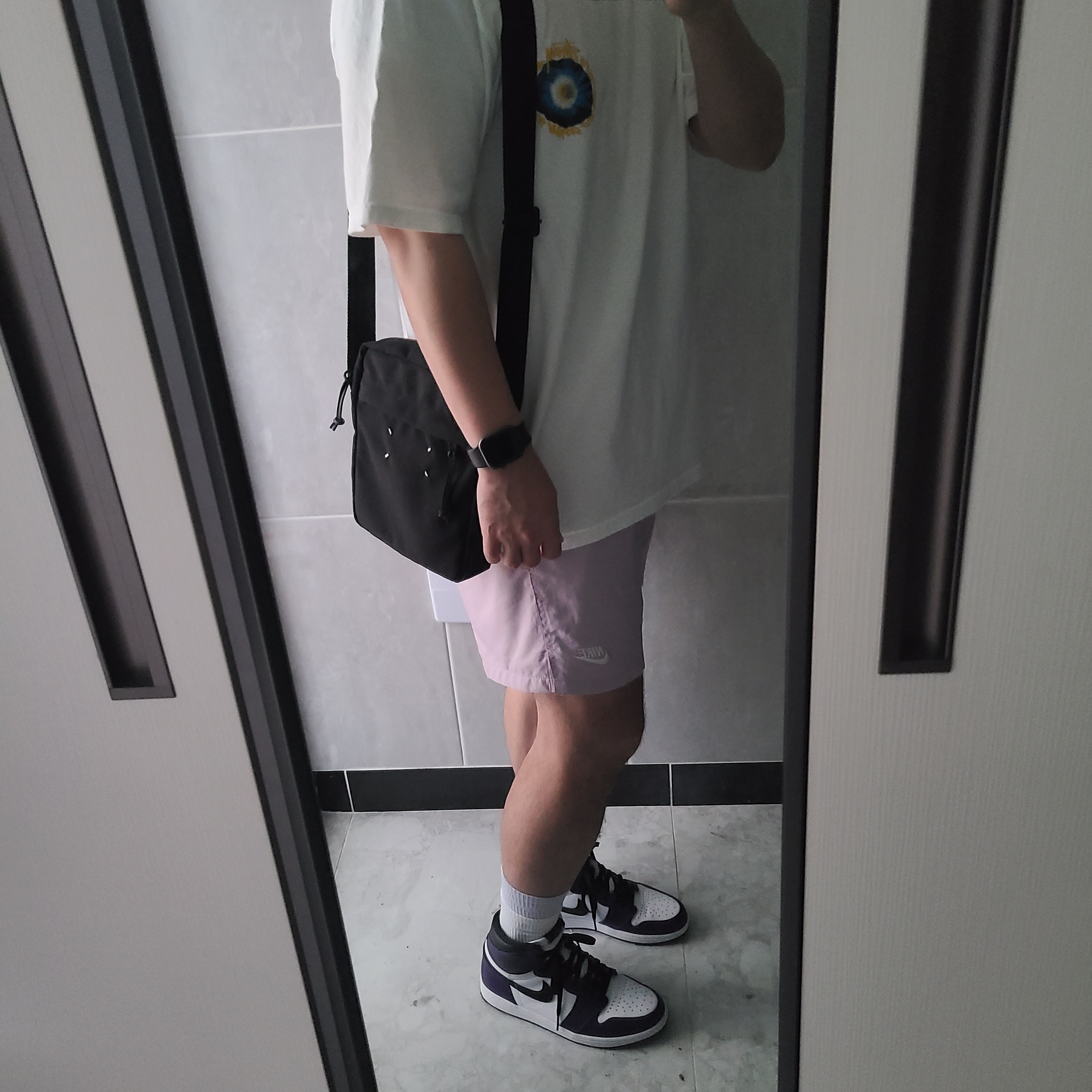 Jordan 1 Retro High OG Court Purple 2020, Stussy Cosmos T-Shirt White 착용 스타일