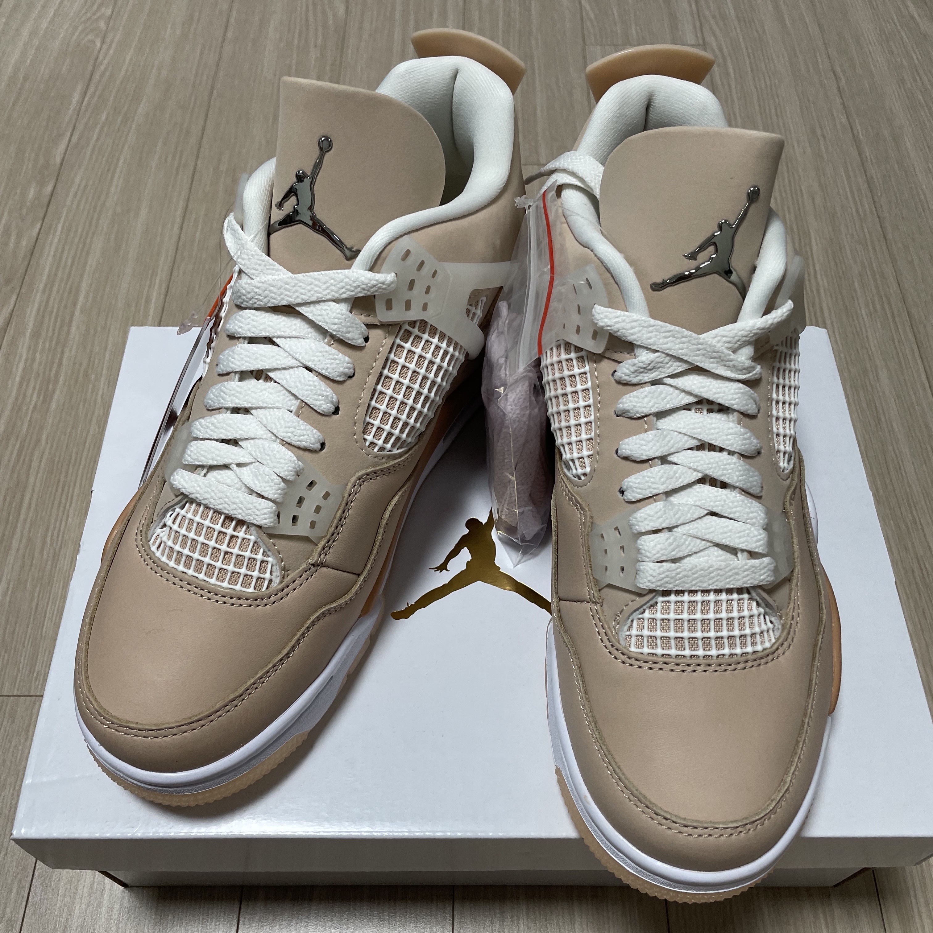 (W) Jordan 4 Retro Shimmer 착용 스타일 - 2