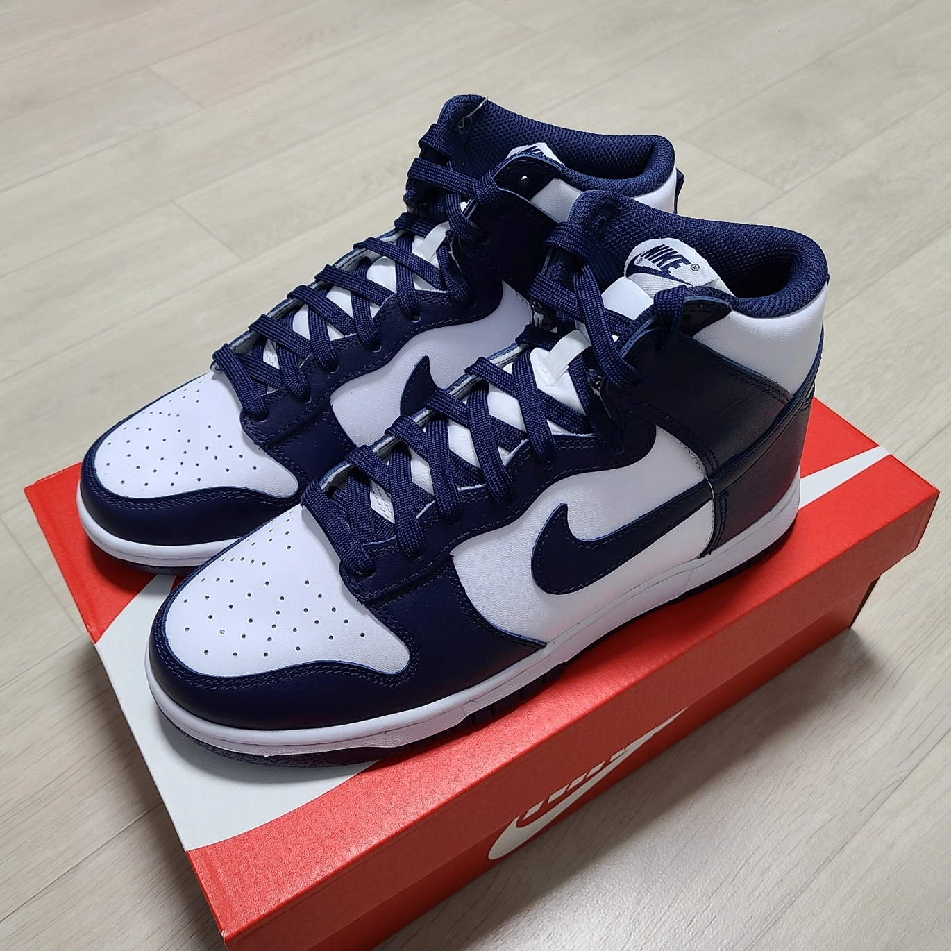 Nike Dunk High Retro Championship Navy, Nike Dunk High Retro Black and White 착용 스타일 - 2