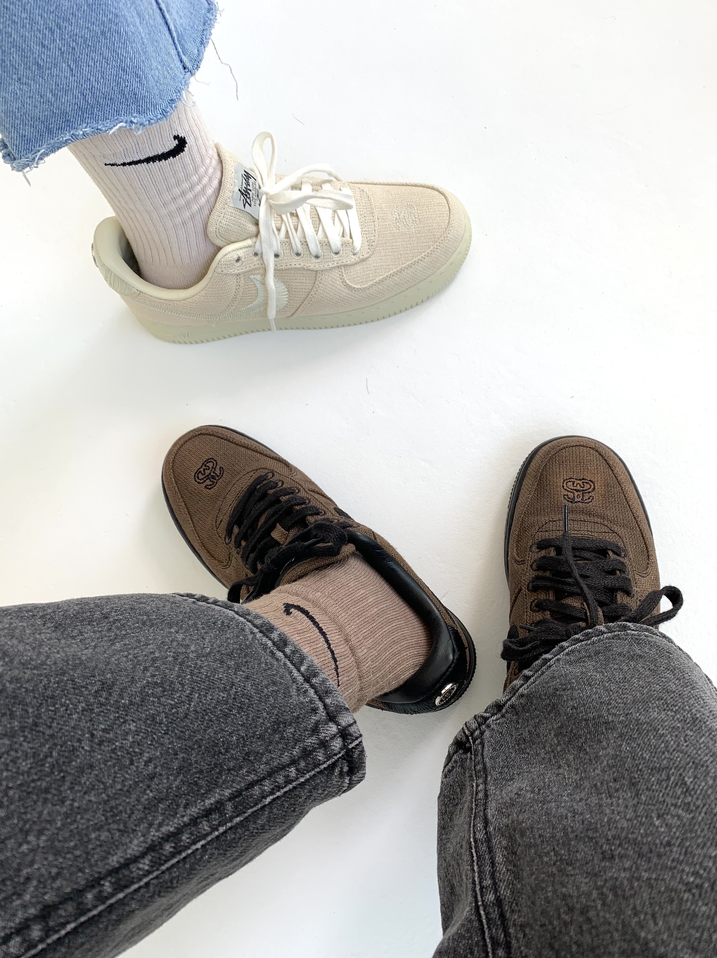 Nike x Stussy Air Force 1 Low Fossil, Nike x Stussy Air Force 1 Low Triple Black 착용 스타일