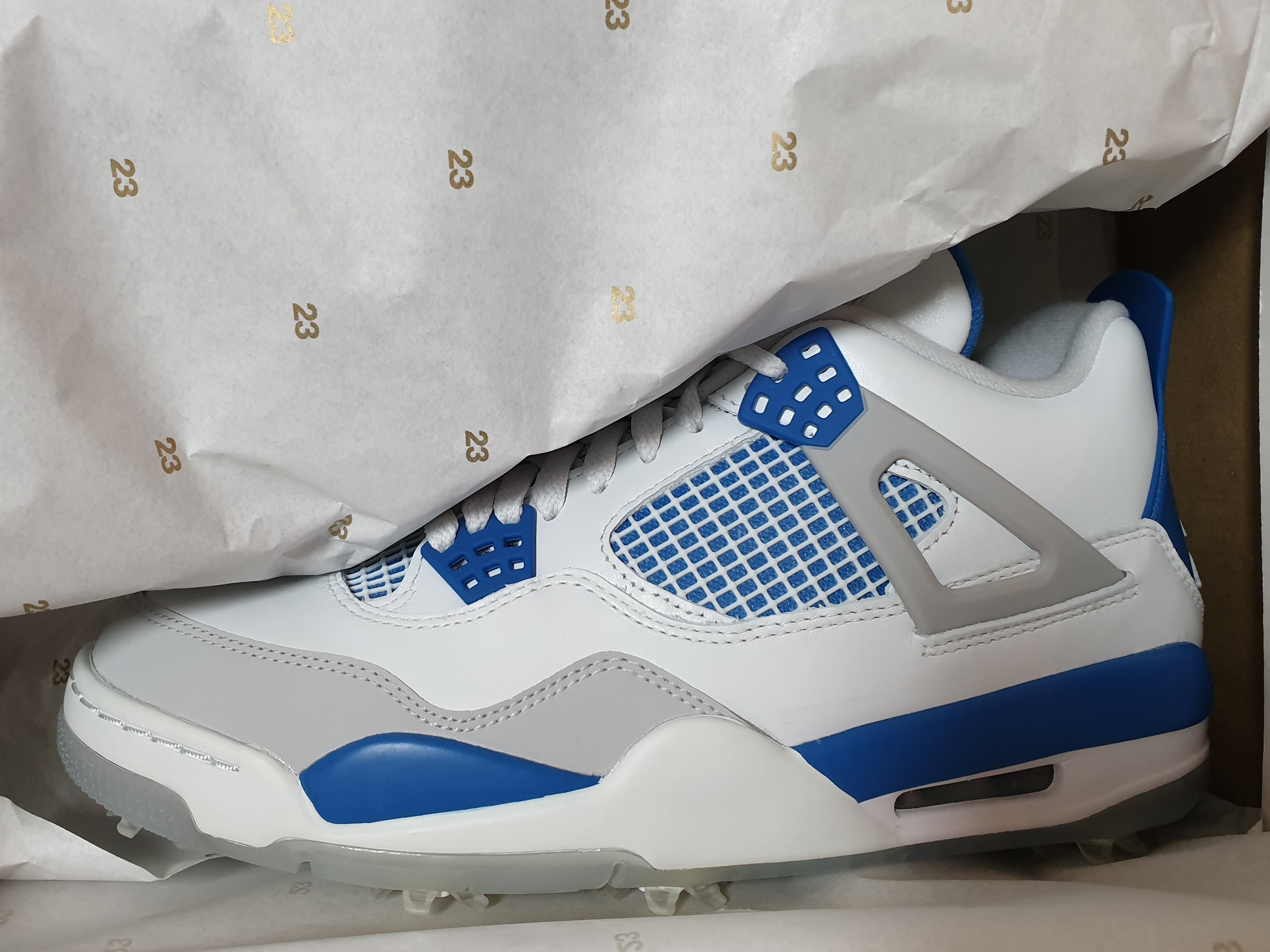 Jordan 4 Golf White Military Blue 착용 스타일