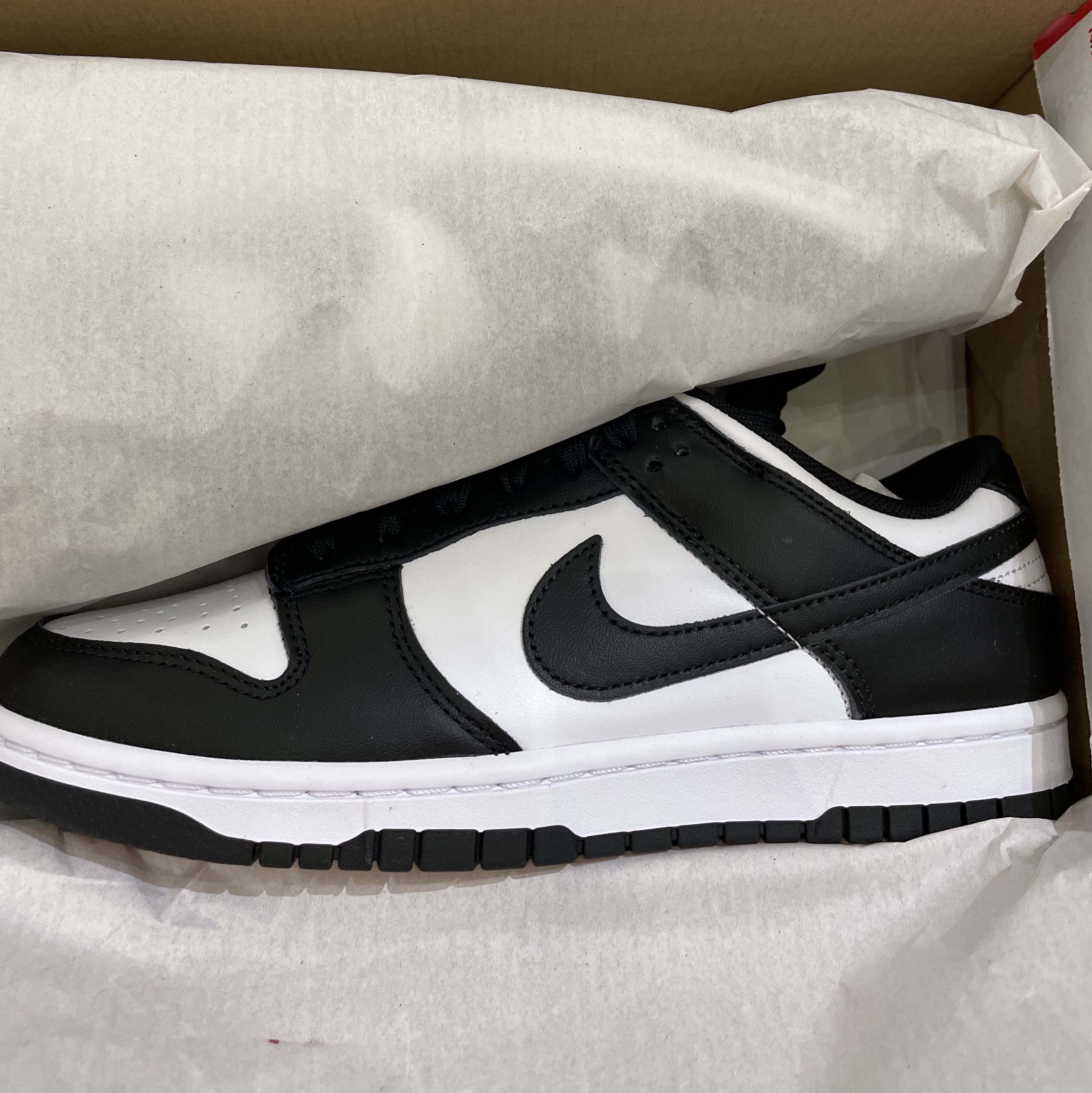 Nike Dunk Low Retro Black 착용 스타일