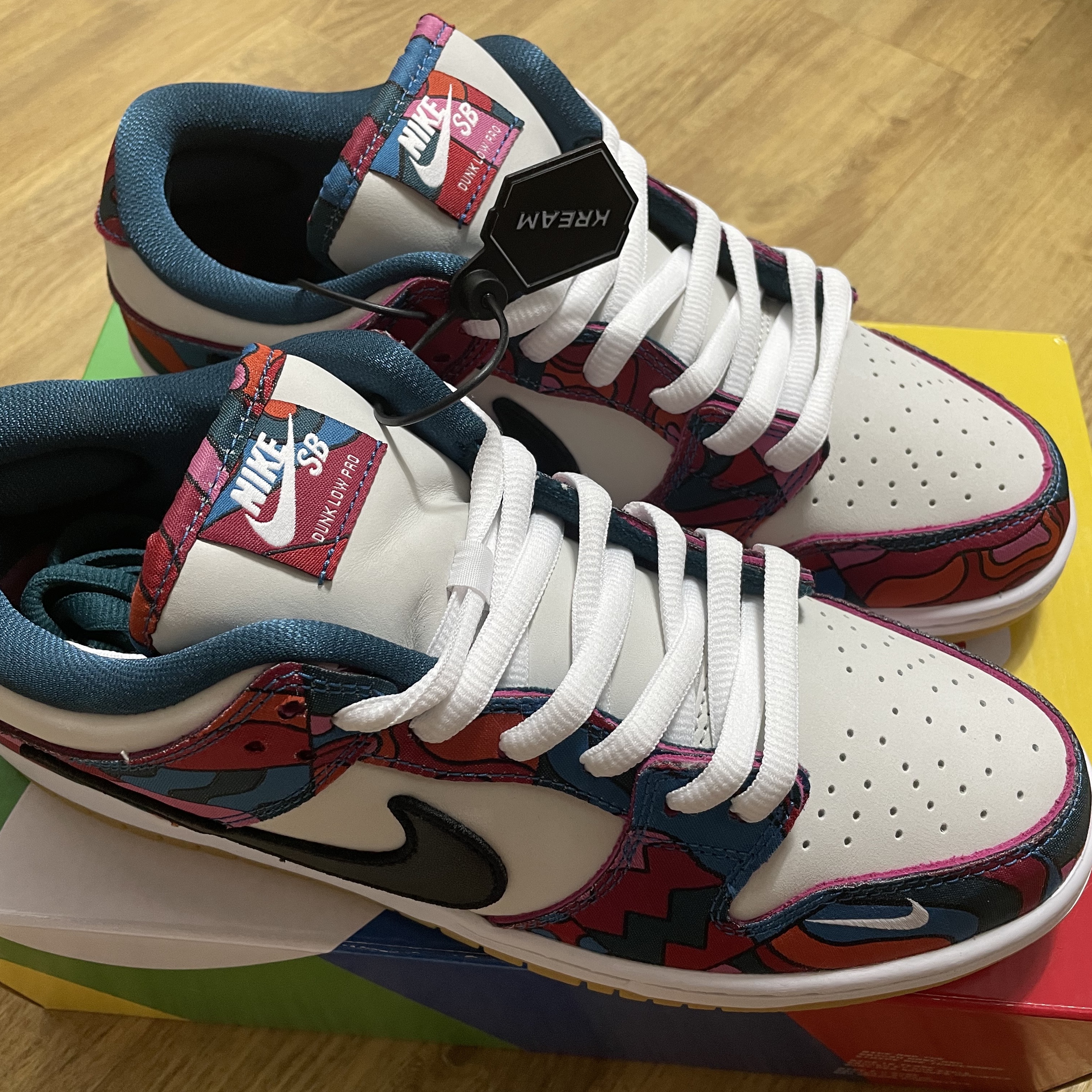 Nike x Parra SB Dunk Low Pro Abstract Art 착용 스타일 - 2