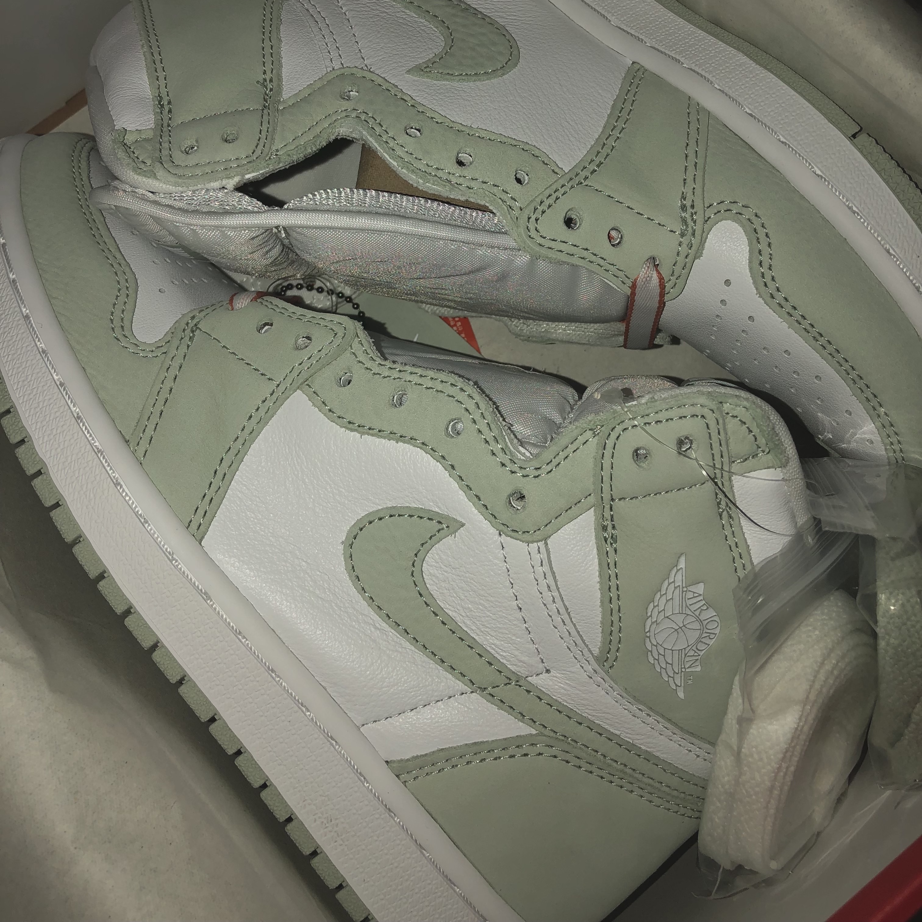 (W) Jordan 1 Retro High OG Seafoam 착용 스타일