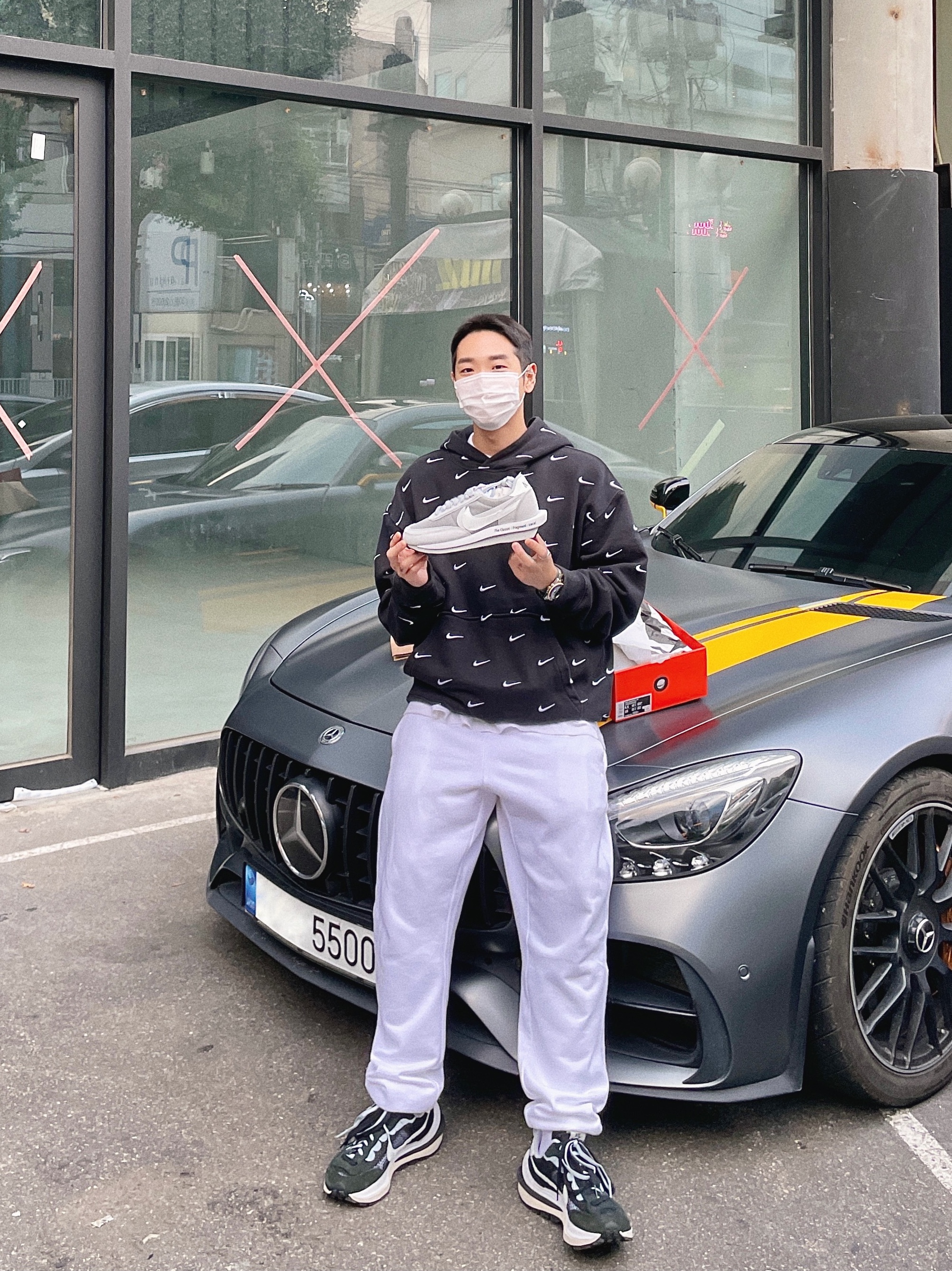 Nike x Sacai x Fragment LDWaffle Light Smoke Grey, Nike x Sacai VaporWaffle Black White 착용 스타일 - 1