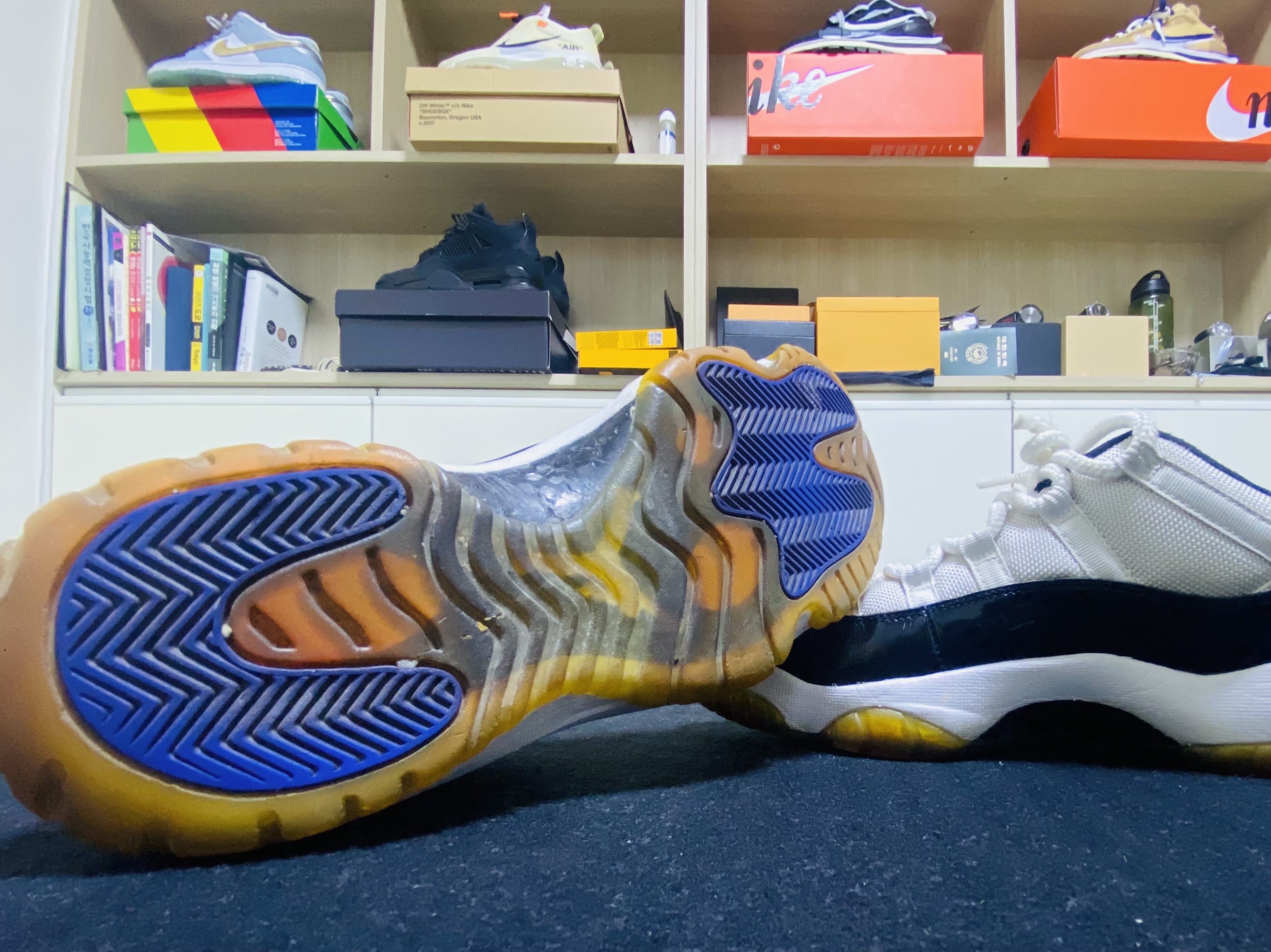 Jordan 11 Retro Low Concord 착용 스타일 - 1