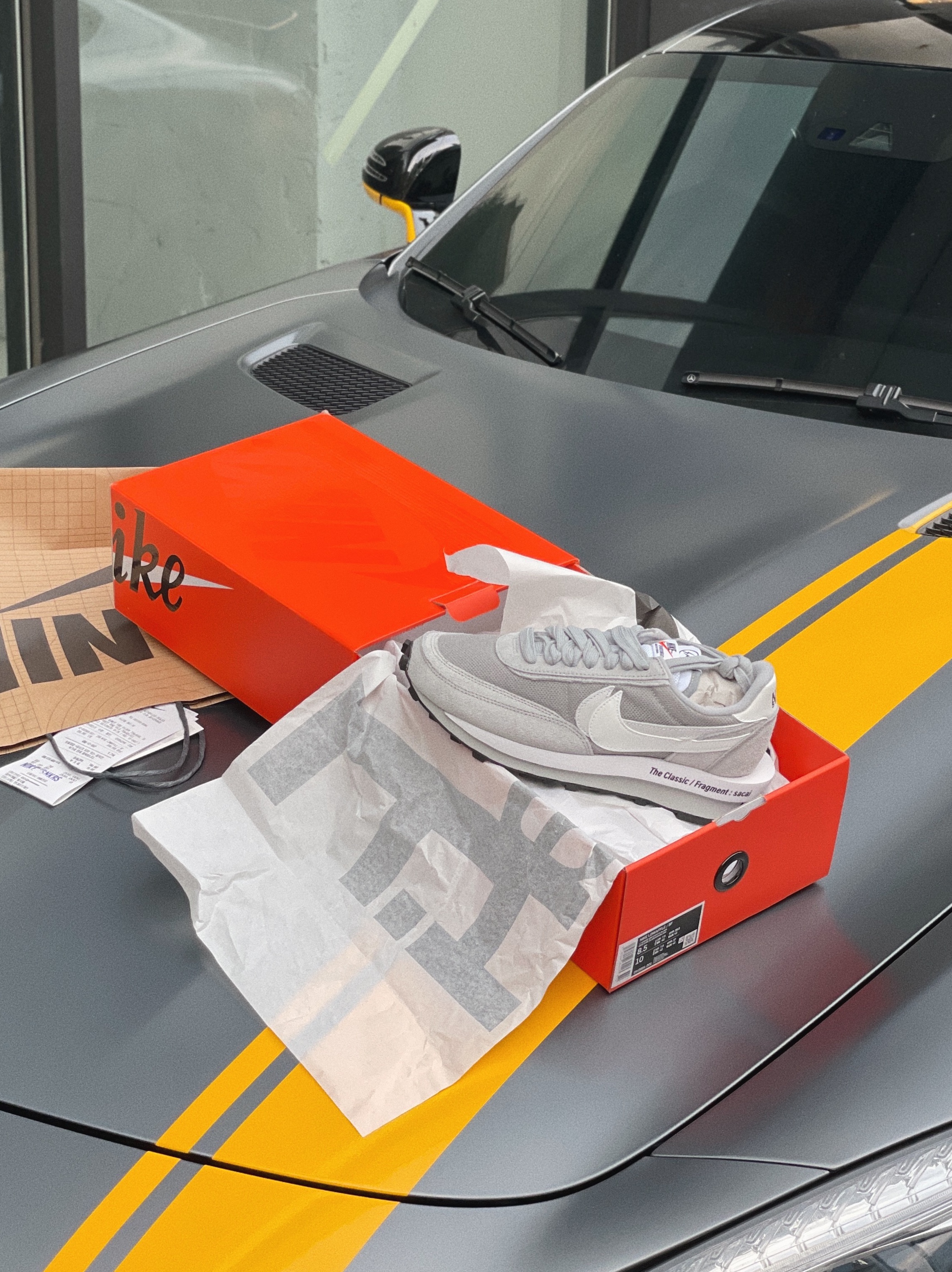 Nike x Sacai x Fragment LDWaffle Light Smoke Grey, Nike x Sacai VaporWaffle Black White 착용 스타일 - 2
