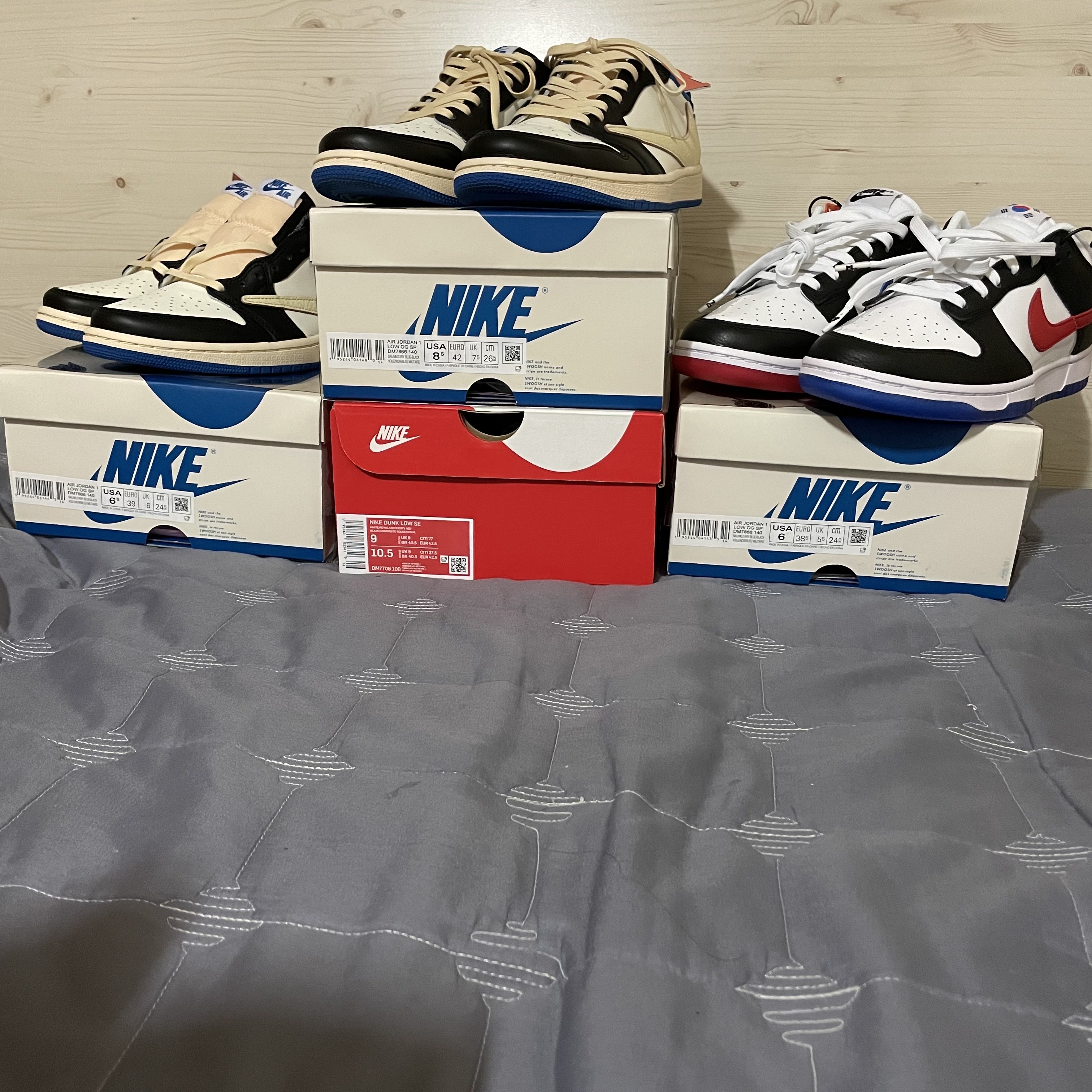 Jordan 1 x Travis Scott x Fragment Retro Low OG SP Military Blue, Nike Dunk Low SE Seoul 착용 스타일