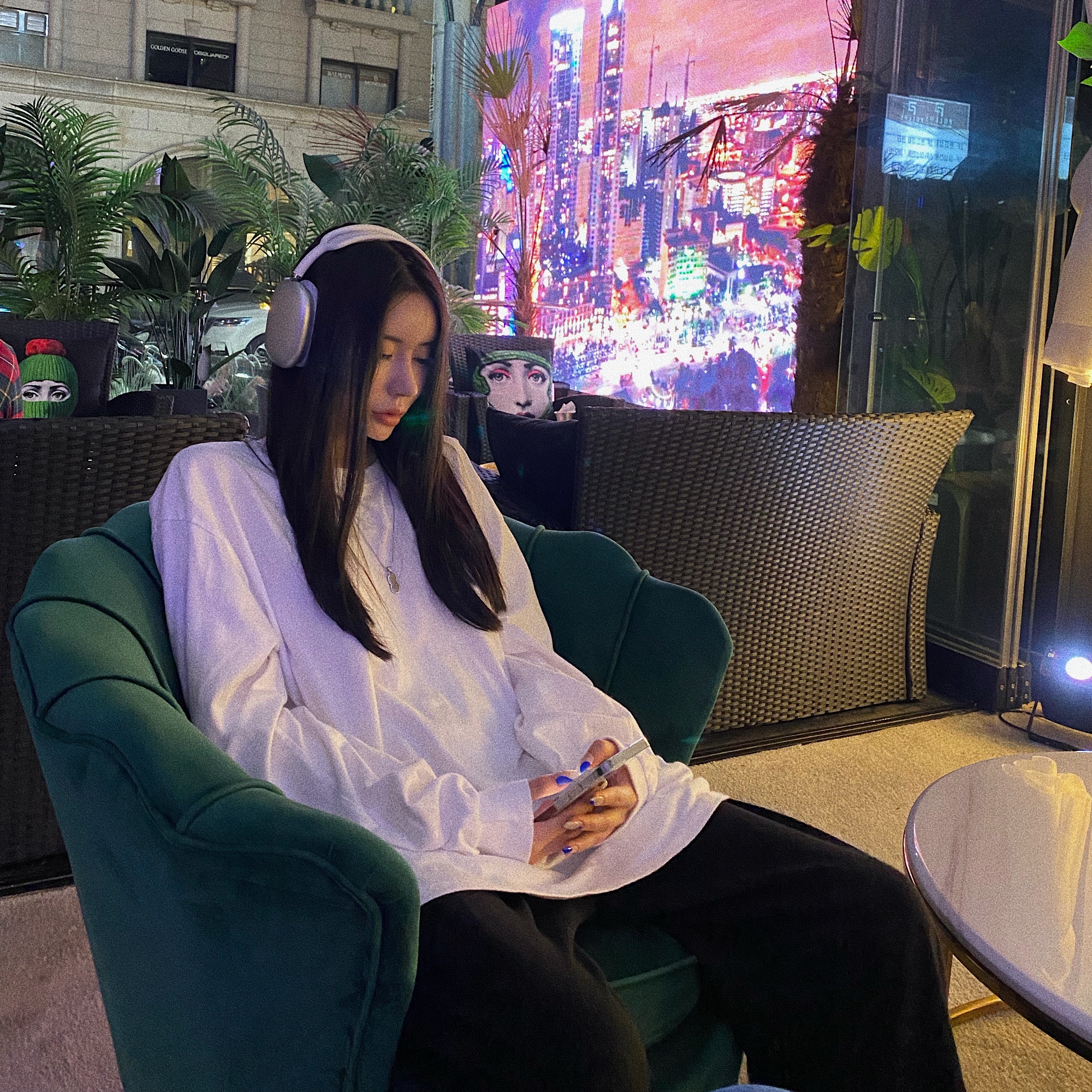 Stussy x CDG Dot LS T-Shirt White 착용 스타일