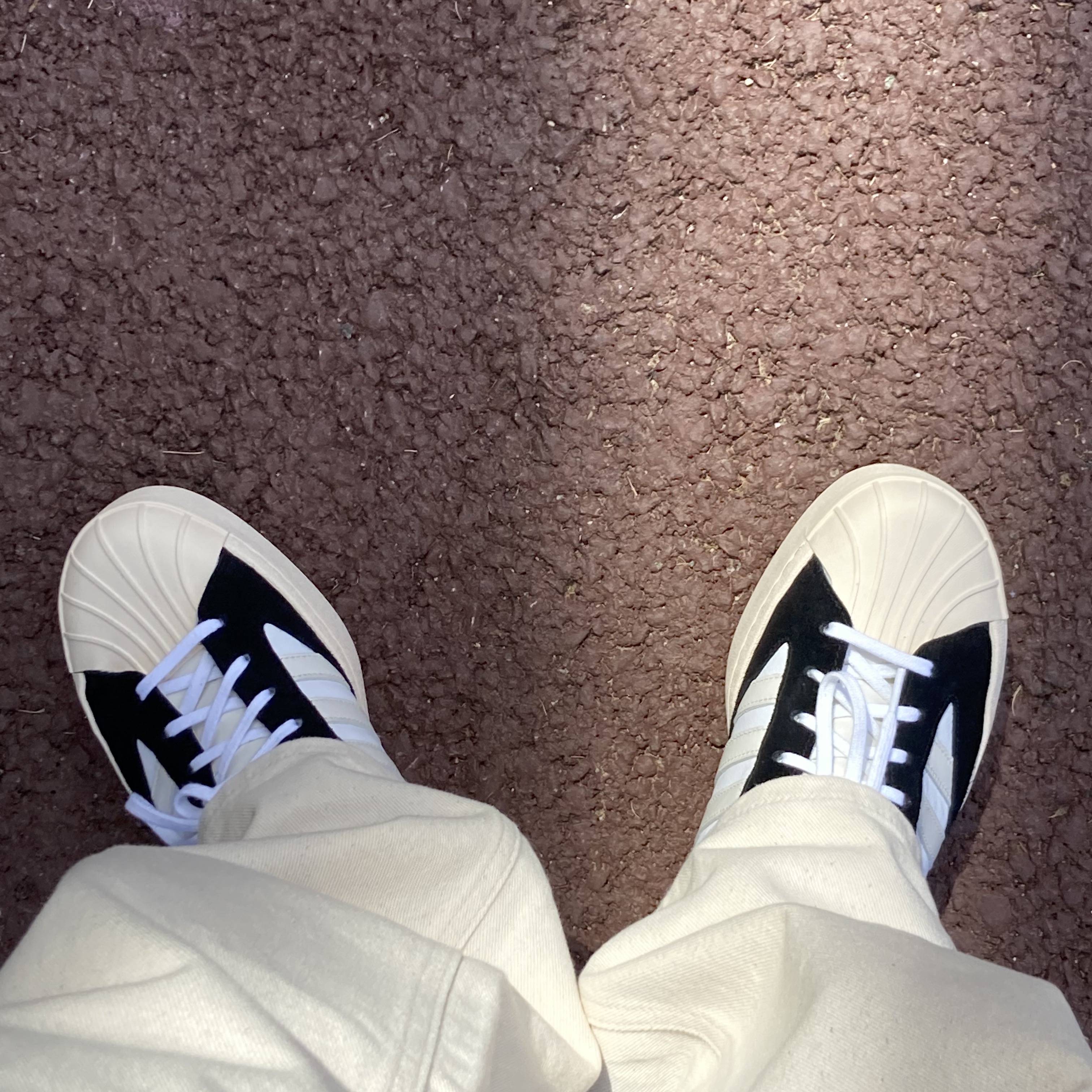Y-3 Yohji Pro Cloud White Bold Blue 착용 스타일
