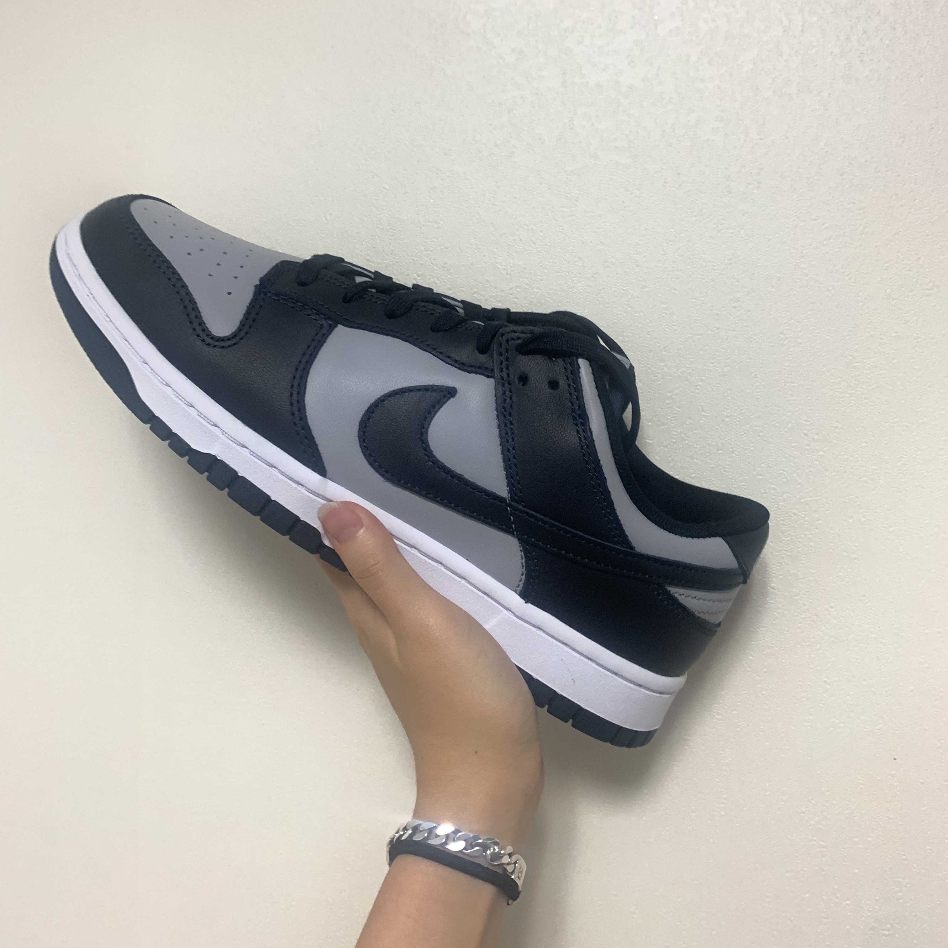 Nike Dunk Low Retro Championship Grey 착용 스타일
