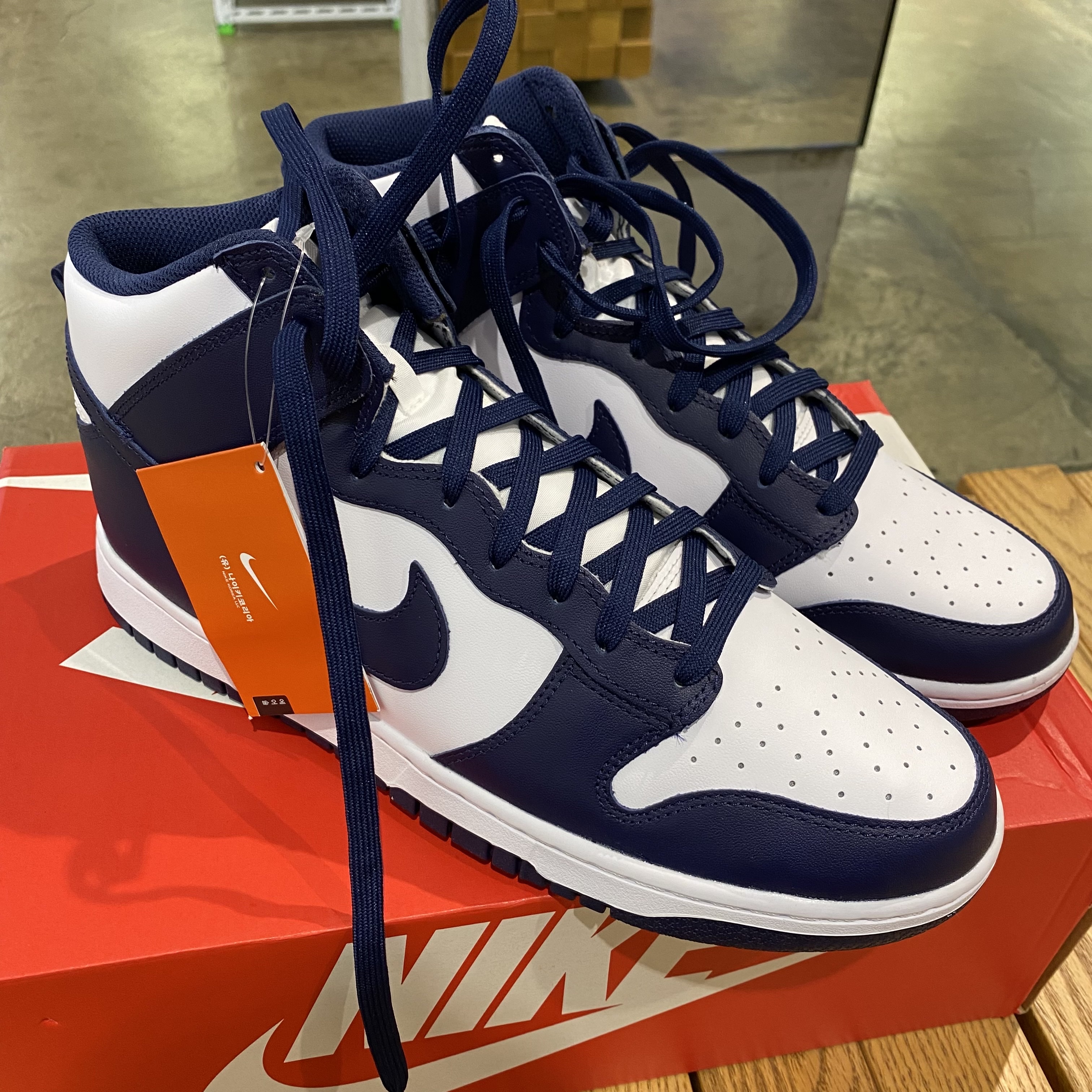 Nike Dunk High Retro Championship Navy 착용 스타일 - 1