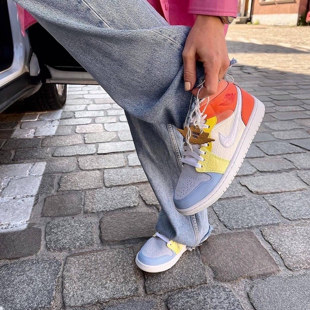 (W) Jordan 1 Mid To My First Coach 착용 스타일 - 1