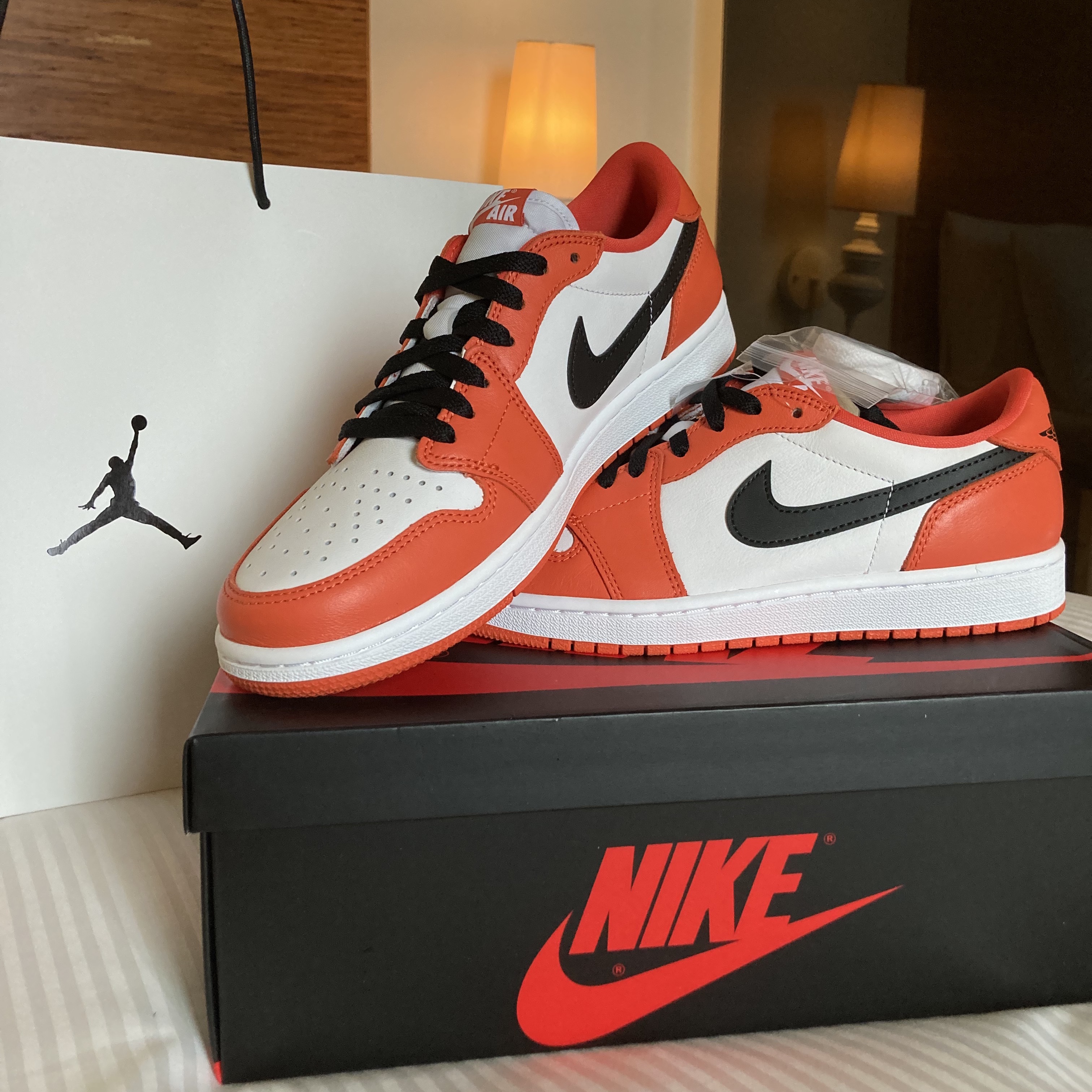 Jordan 1 Low OG Starfish 착용 스타일 - 2