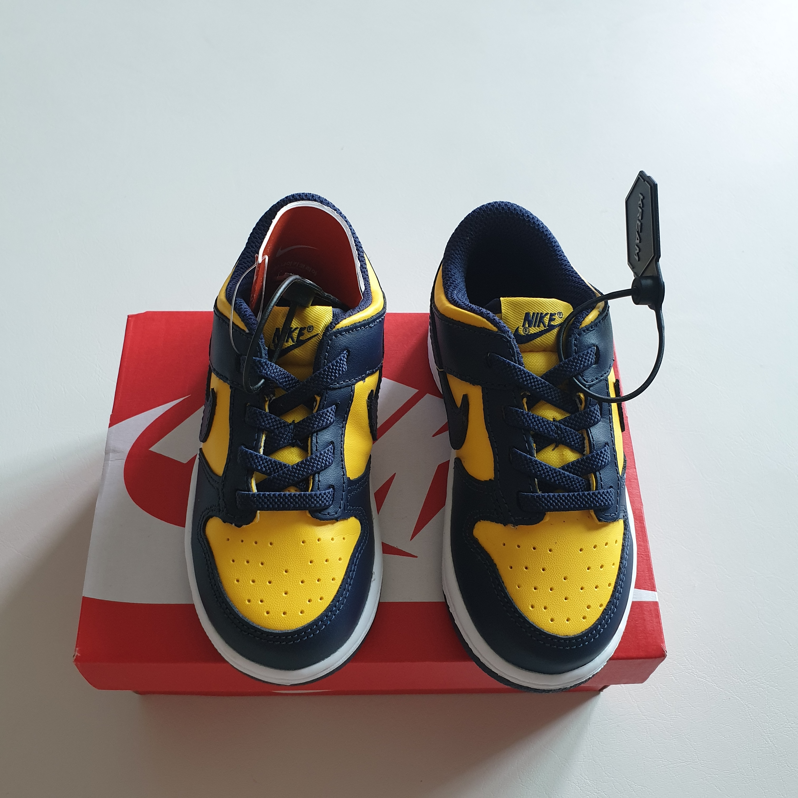 (TD) Nike Dunk Low Varsity Maize 착용 스타일 - 1