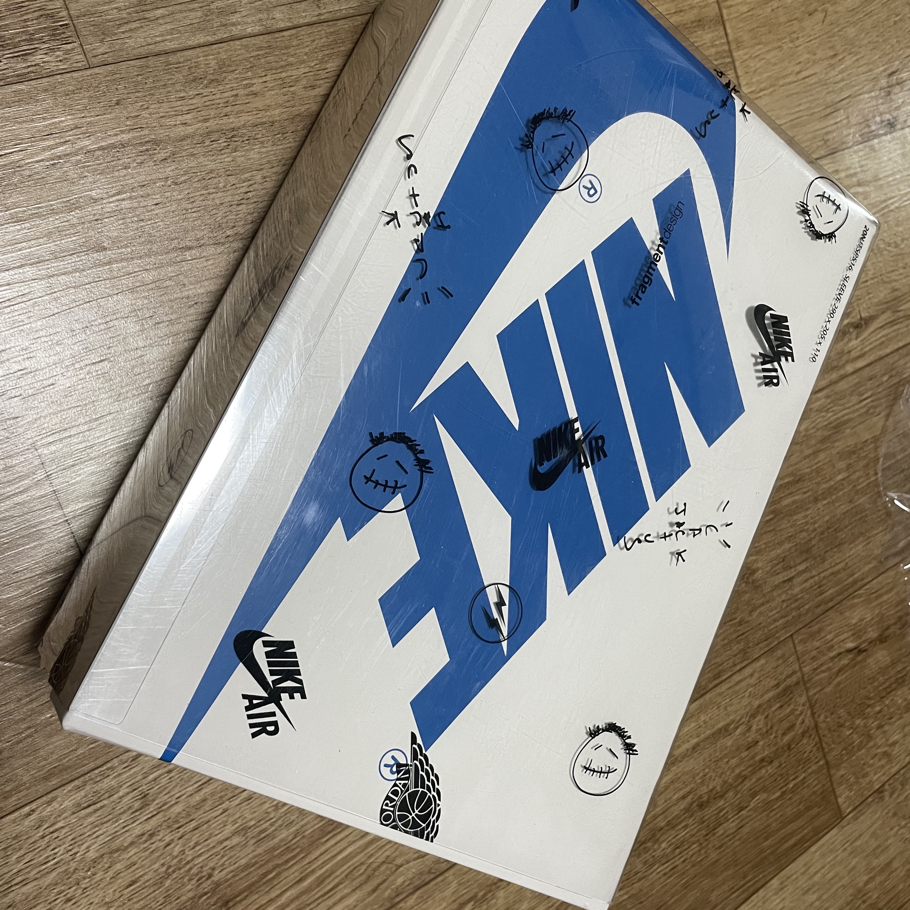 Jordan 1 x Travis Scott x Fragment Retro Low OG SP Military Blue 착용 스타일 - 1