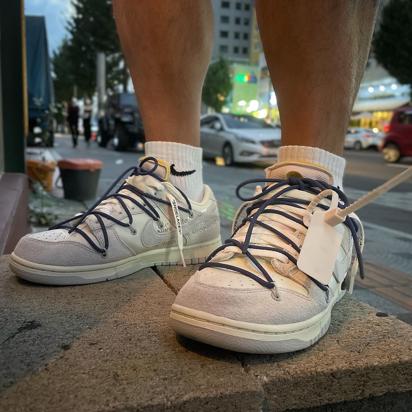 Nike x Off-White Dunk Low The 50 - Lot 18 착용 스타일