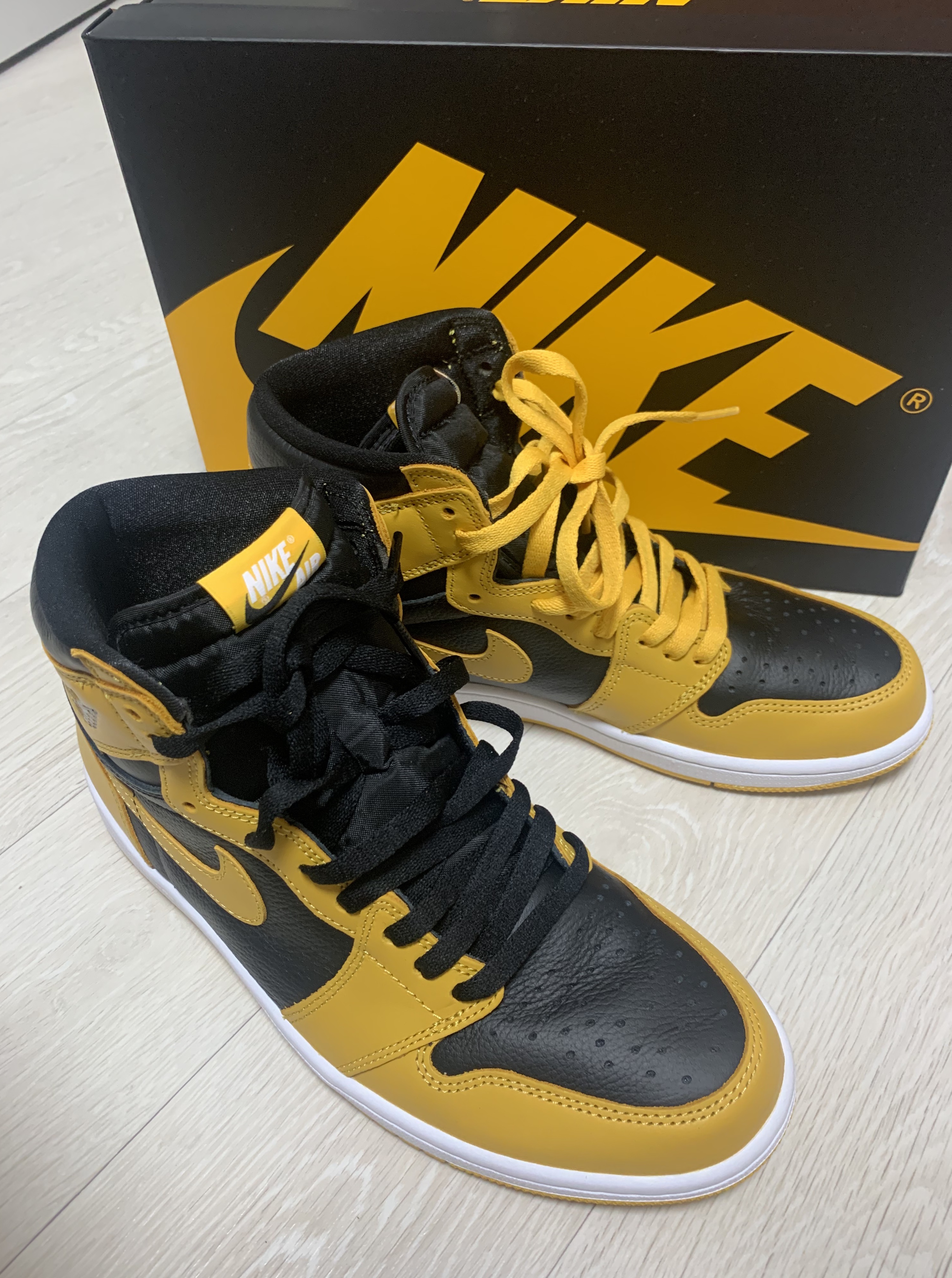 Jordan 1 Retro High OG Pollen 착용 스타일 - 1