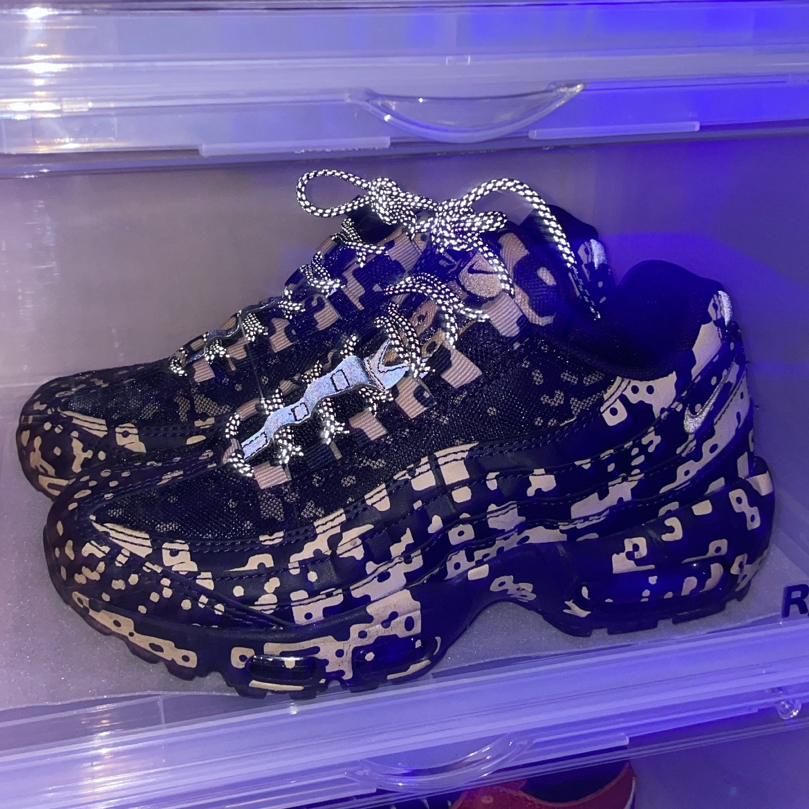 Nike x Cav Empt Air Max 95 Blackened Blue 착용 스타일 - 3