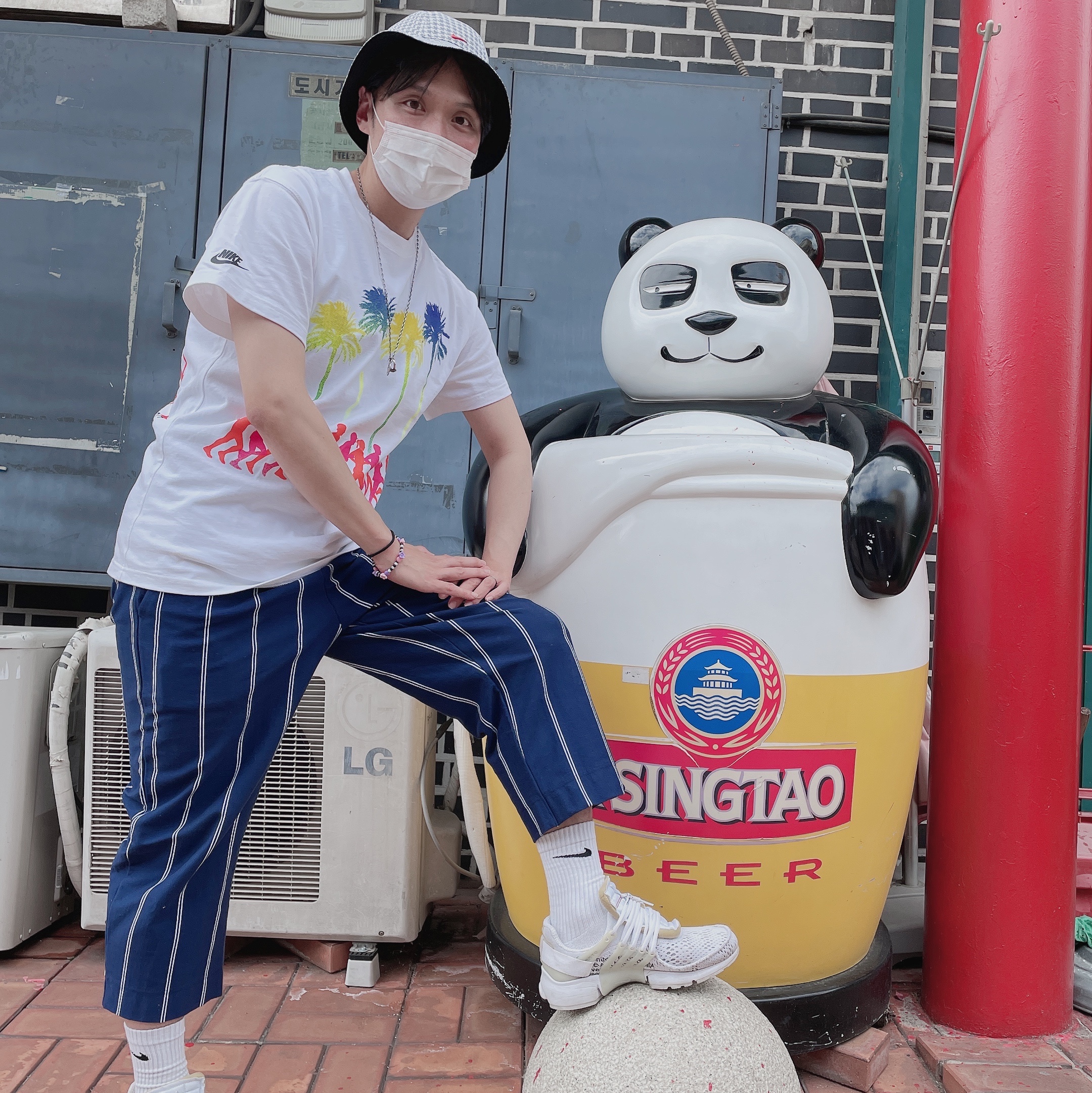 Nike x Off-White Air Presto White, Nike x Stussy Douglas Firs to Palm Trees T-Shirt - Asia 착용 스타일 - 1