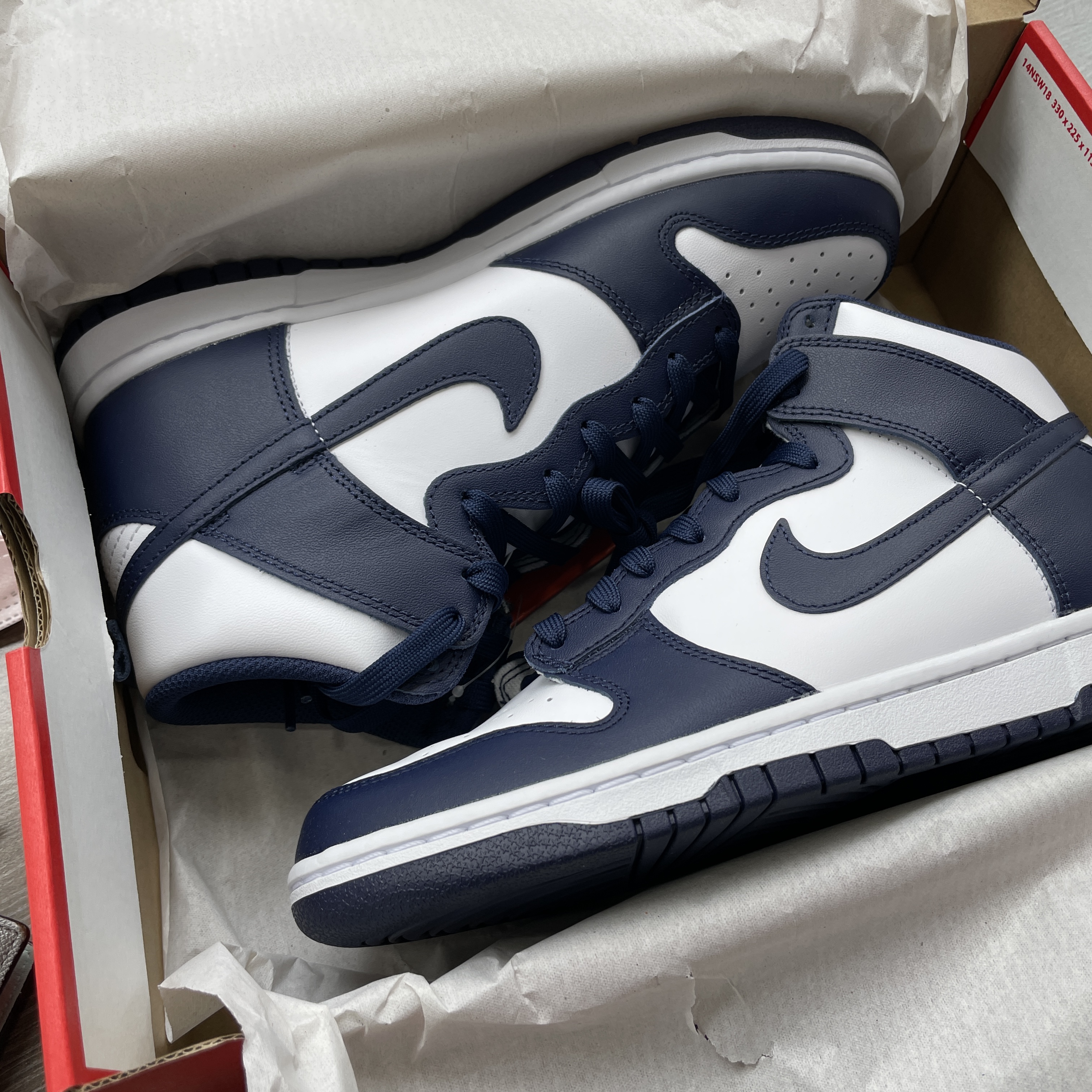 Nike Dunk High Retro Championship Navy 착용 스타일 - 4