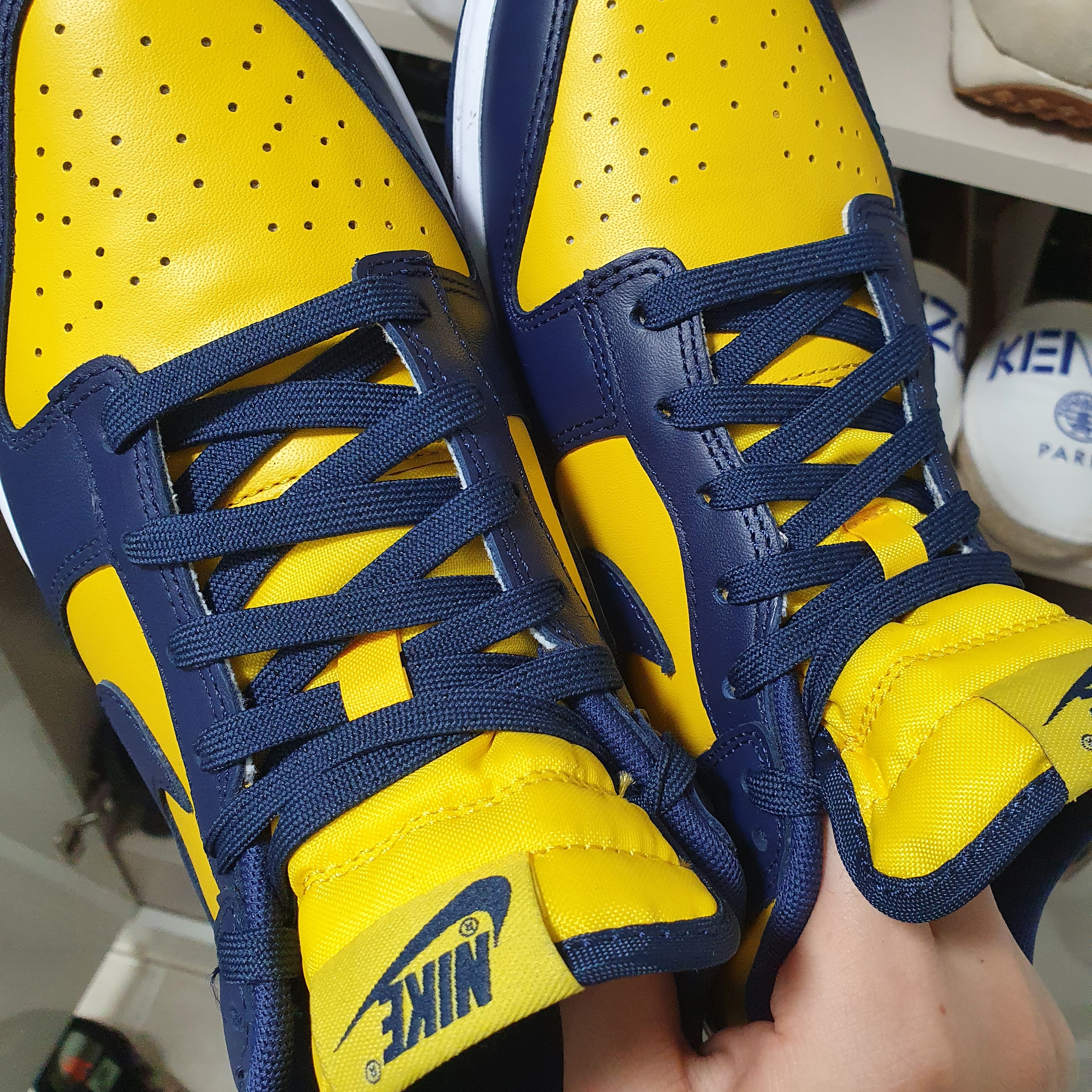 Nike Dunk Low Retro Varsity Maize 착용 스타일