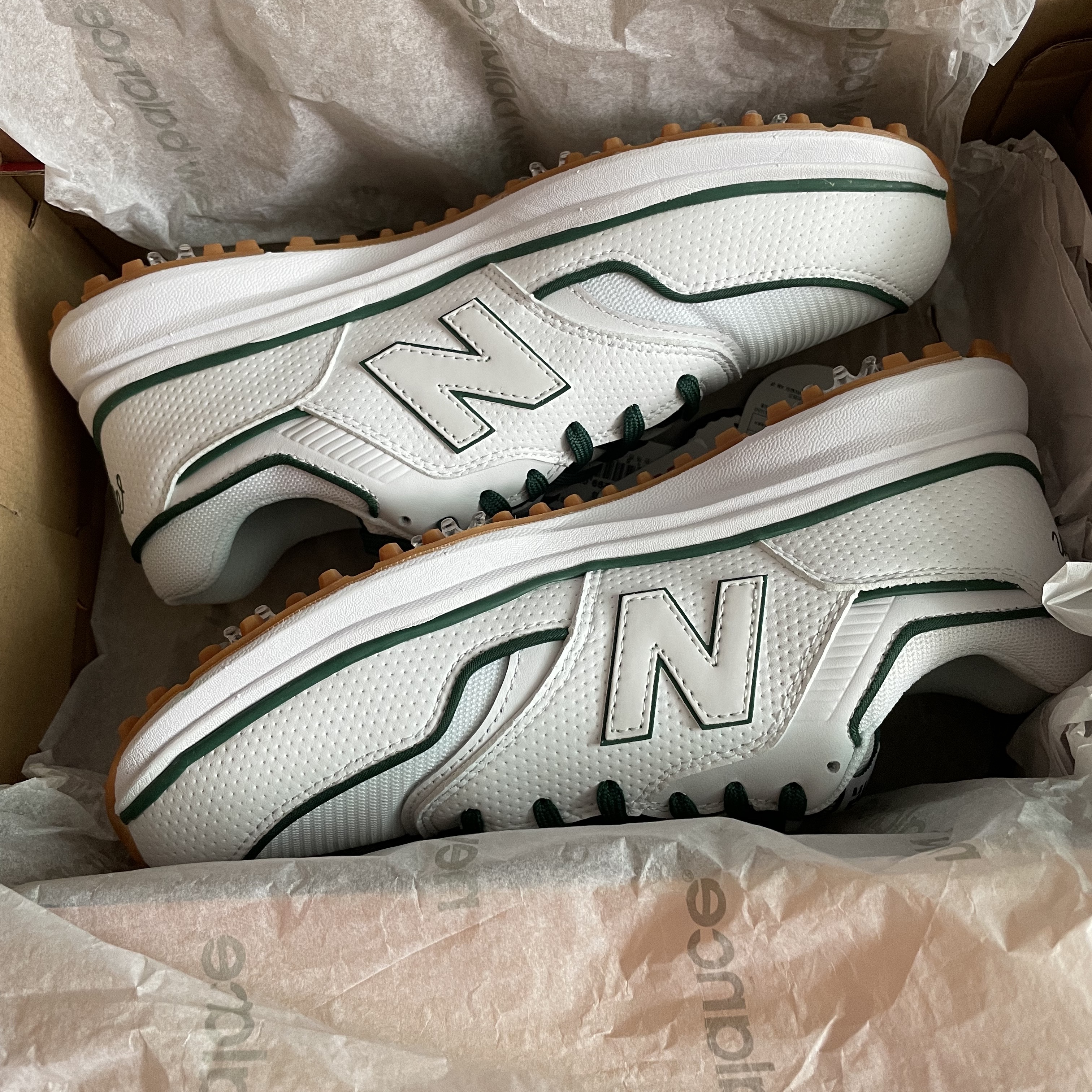 New Balance x Malbon 997 Golf White Green 착용 스타일 - 1
