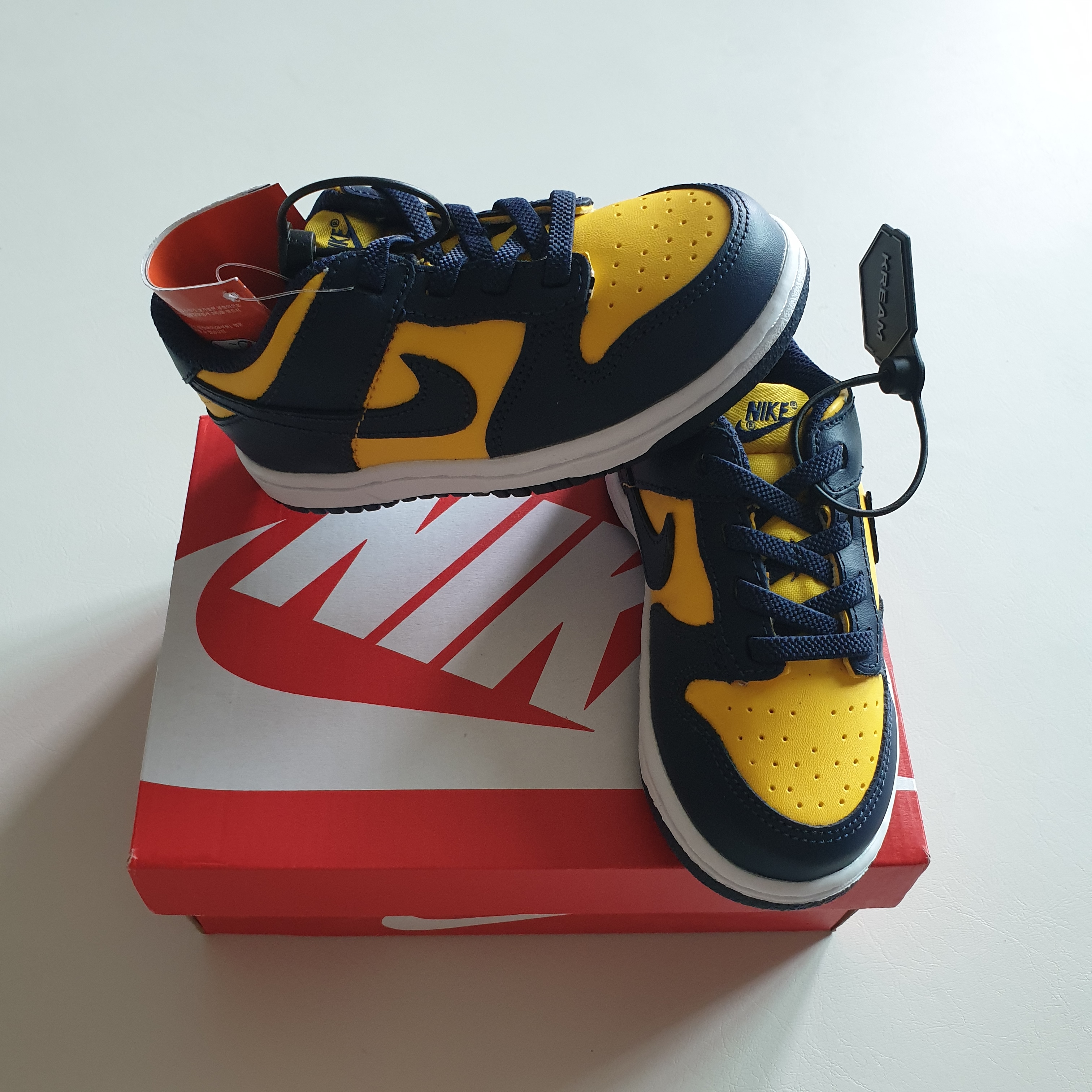 (TD) Nike Dunk Low Varsity Maize 착용 스타일 - 2