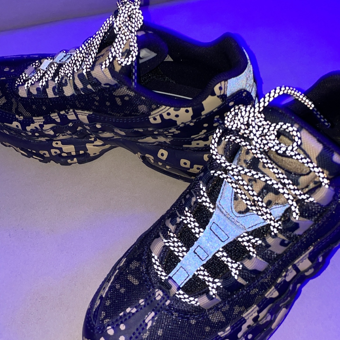 Nike x Cav Empt Air Max 95 Blackened Blue 착용 스타일 - 2