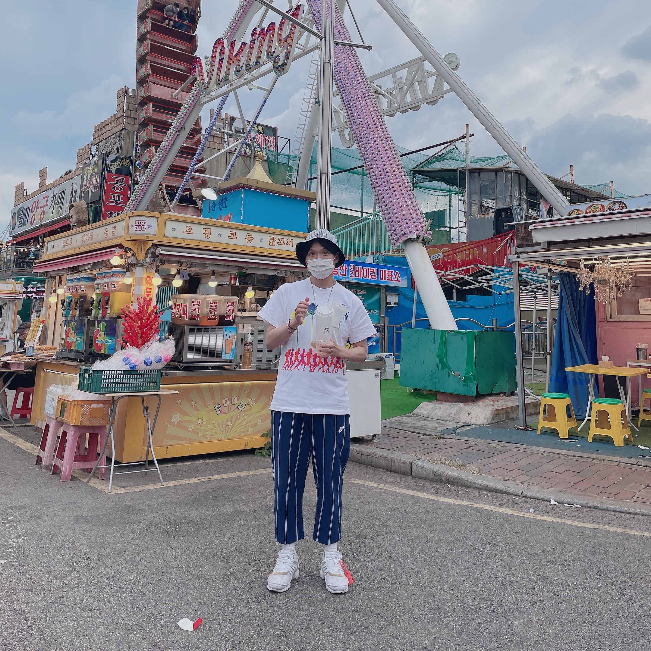Nike x Off-White Air Presto White, Nike x Stussy Douglas Firs to Palm Trees T-Shirt - Asia 착용 스타일 - 2