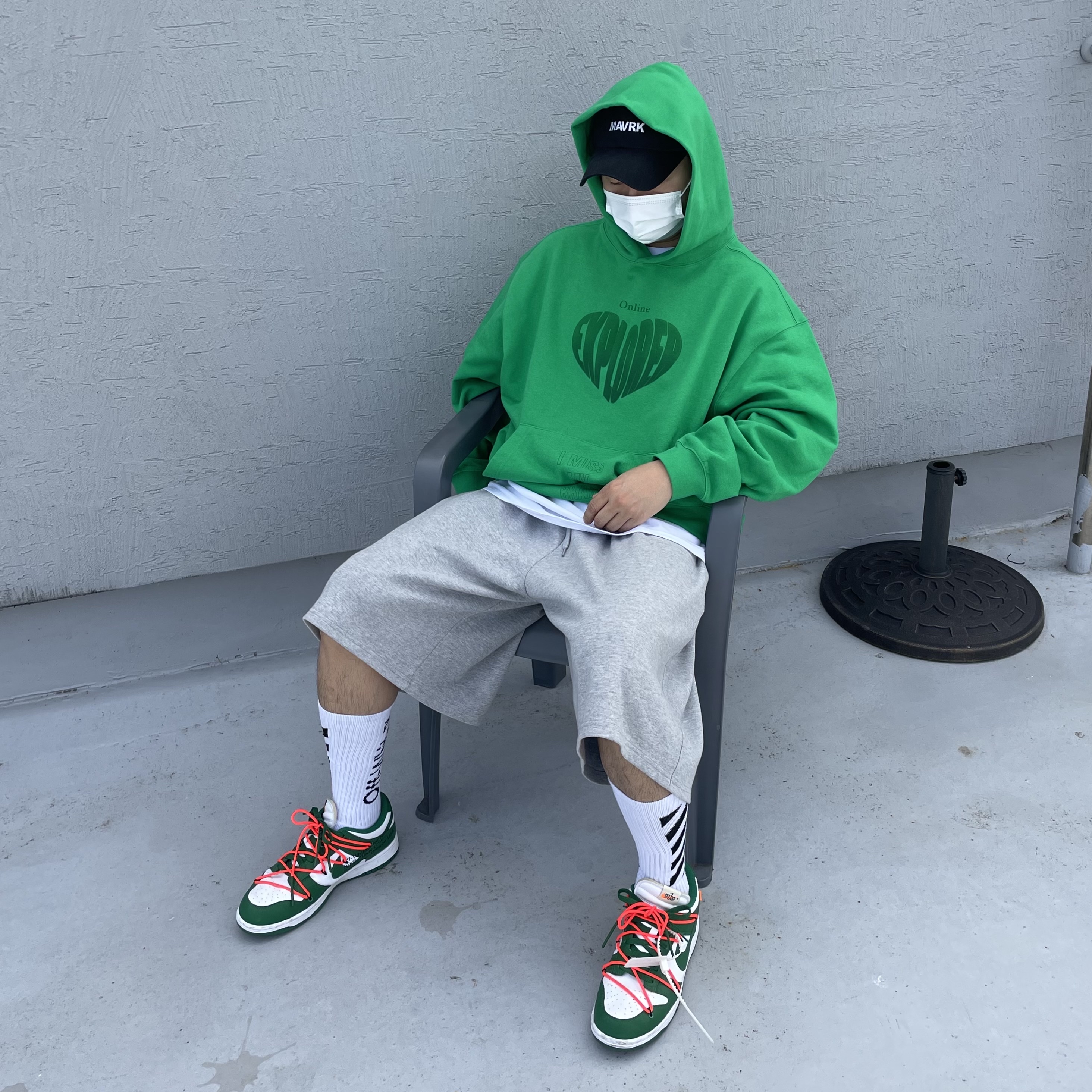 Nike x Off-White Dunk Low Pine Green 착용 스타일 - 2