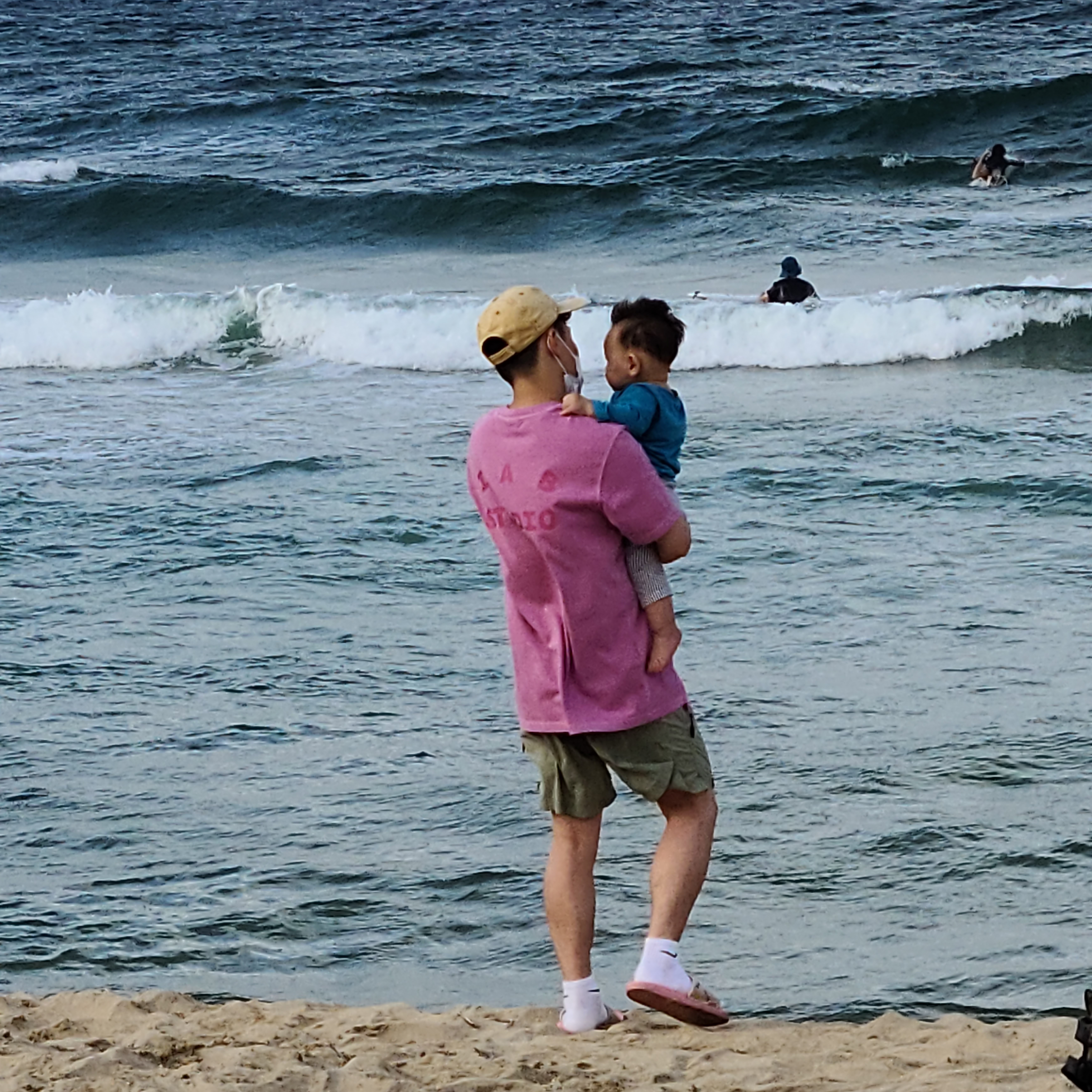 IAB Studio Pigment T-Shirt Magenta 착용 스타일