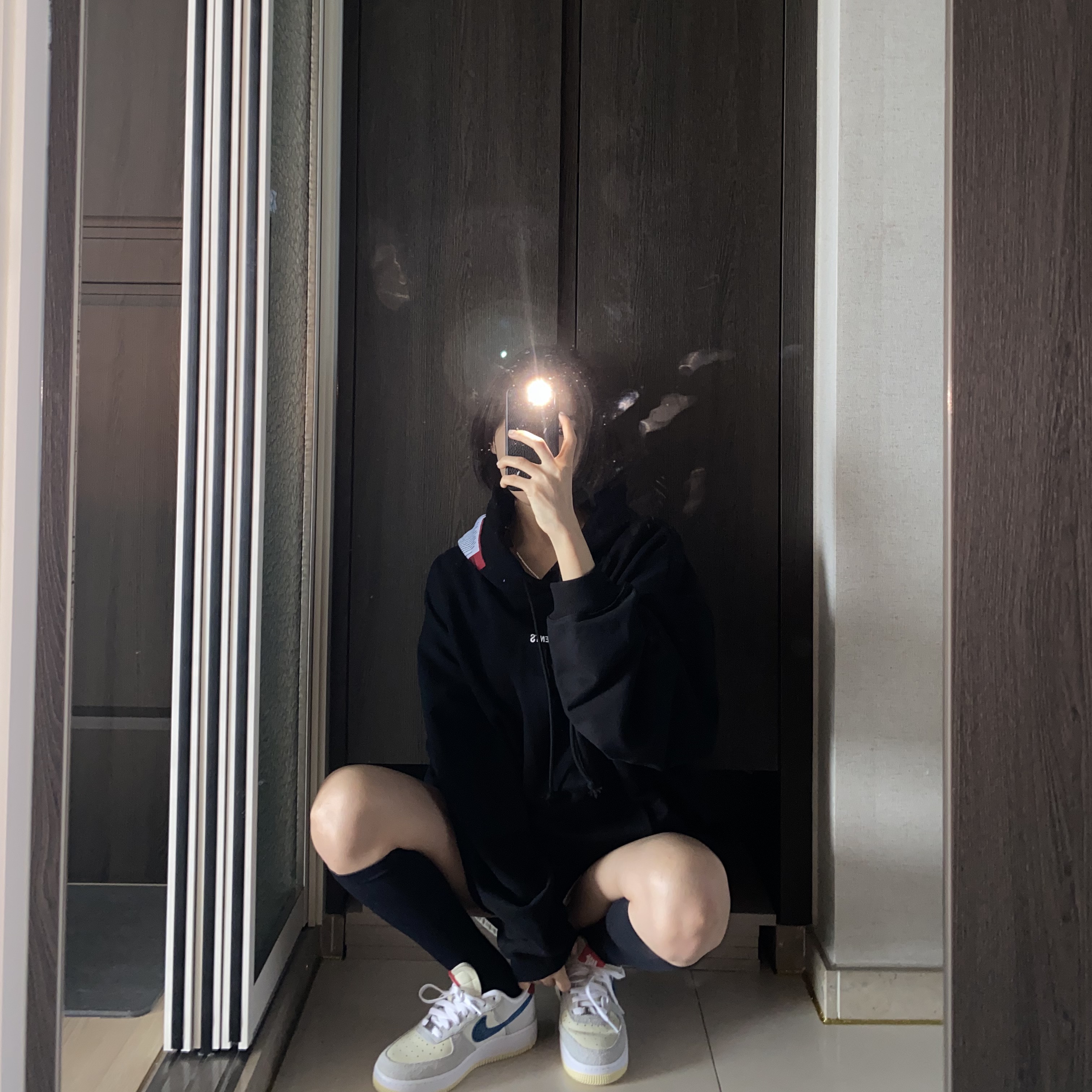 Nike x Undefeated Air Force 1 Low SP 5 On It 착용 스타일