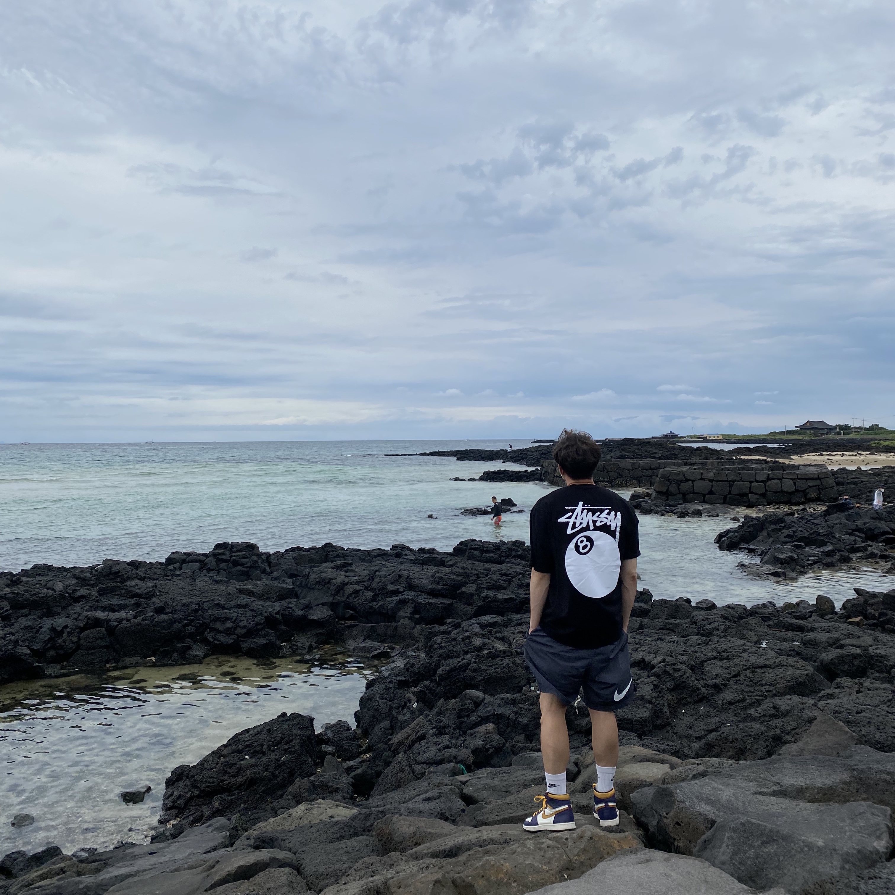 Jordan 1 Retro High OG Defiant SB LA to Chicago, Nike x Stussy Water Shorts Off Noir 착용 스타일