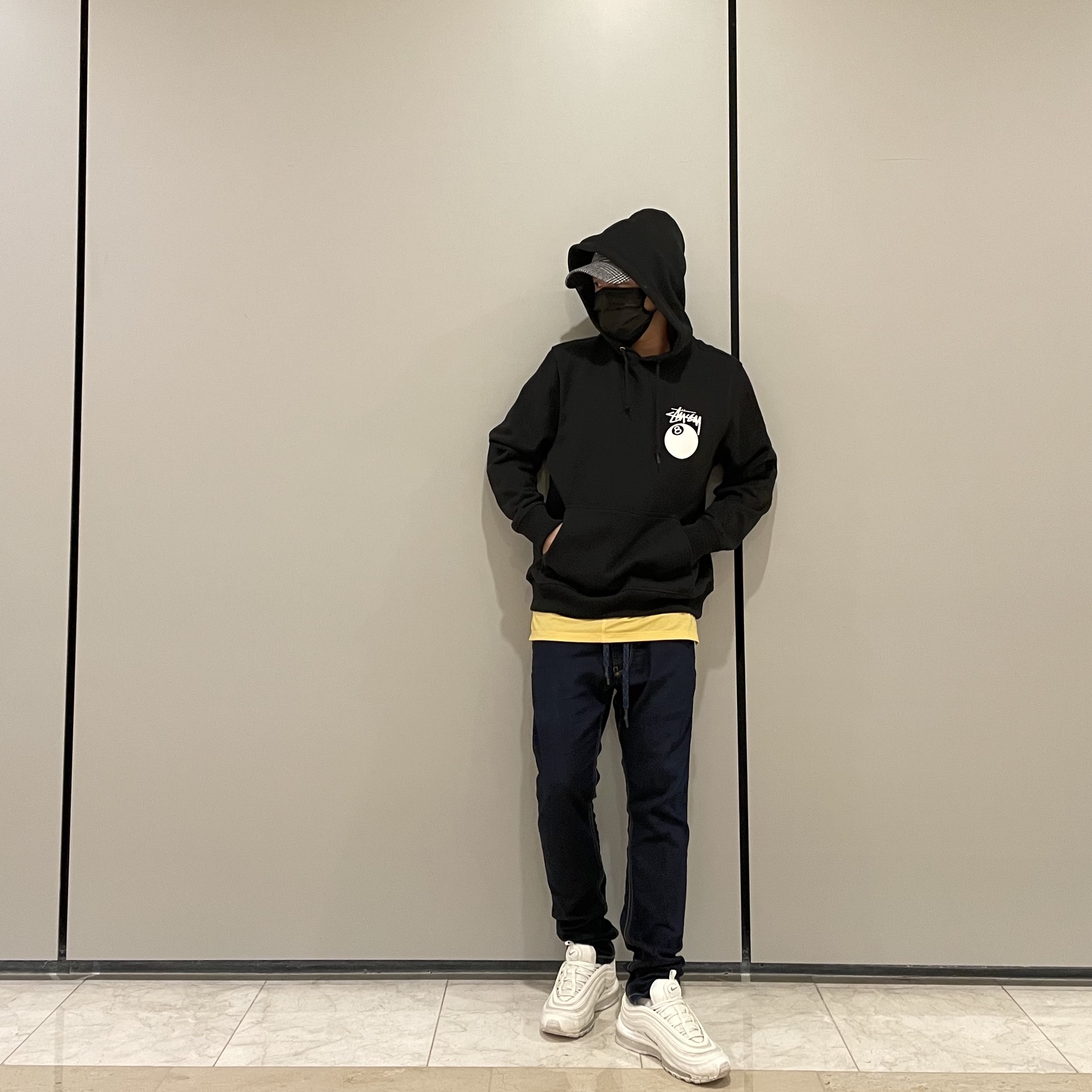 Stussy 8 Ball Hoodie Black - 21SS, Nike Air Max 97 Triple White Wolf Grey 착용 스타일 - 3