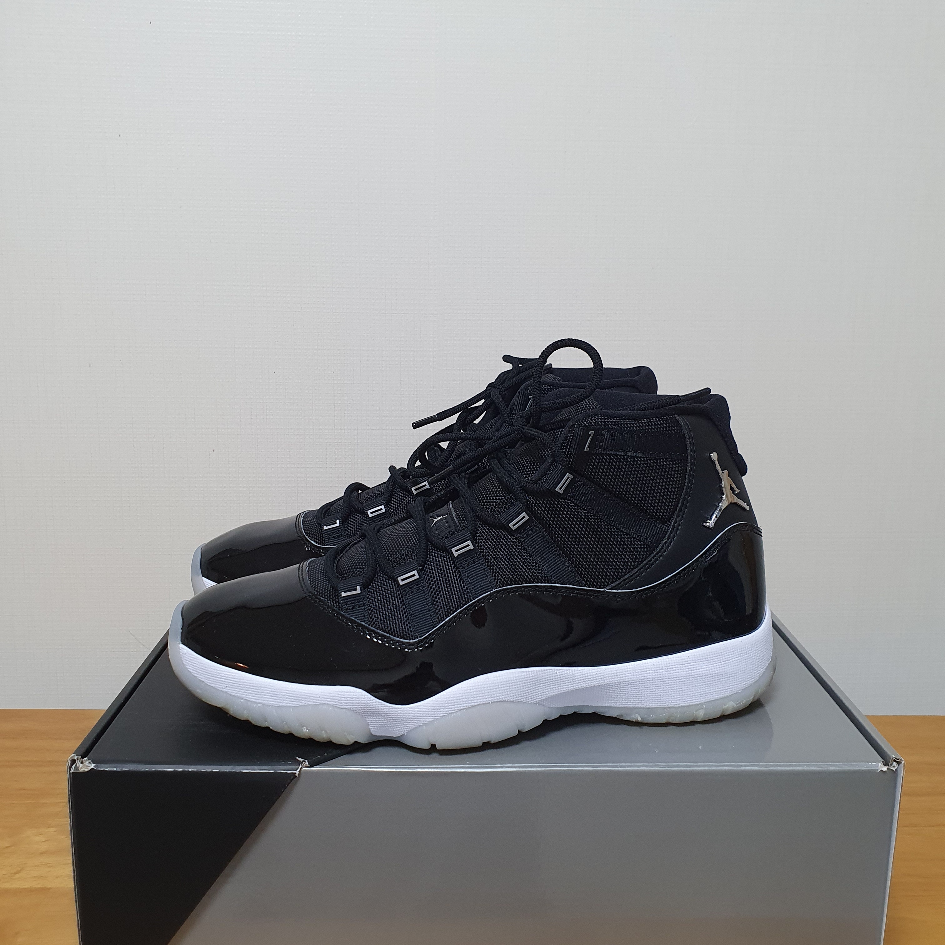 Jordan 11 Retro Jubilee 착용 스타일 - 4