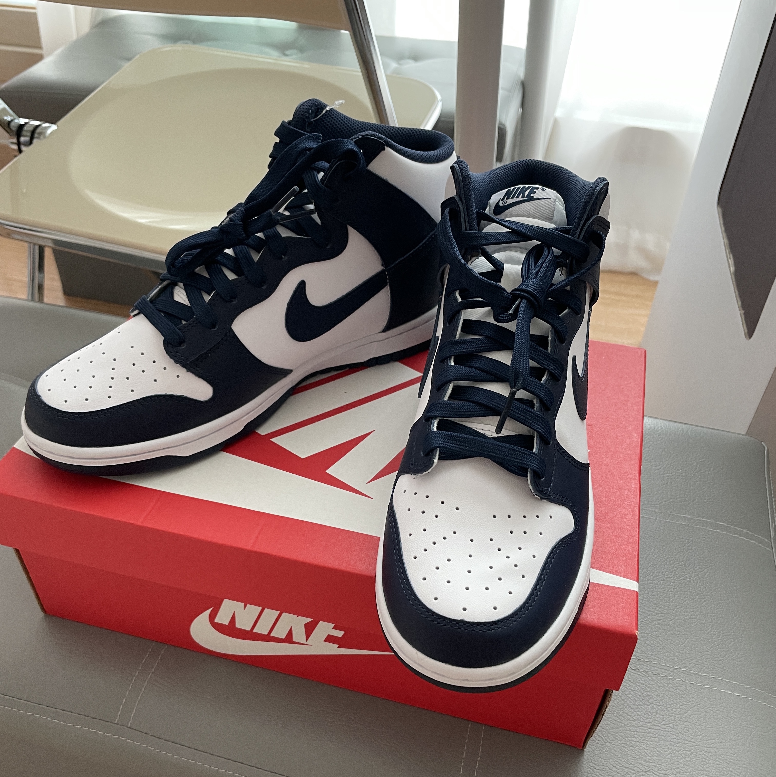 Nike Dunk High Retro Championship Navy 착용 스타일 - 2