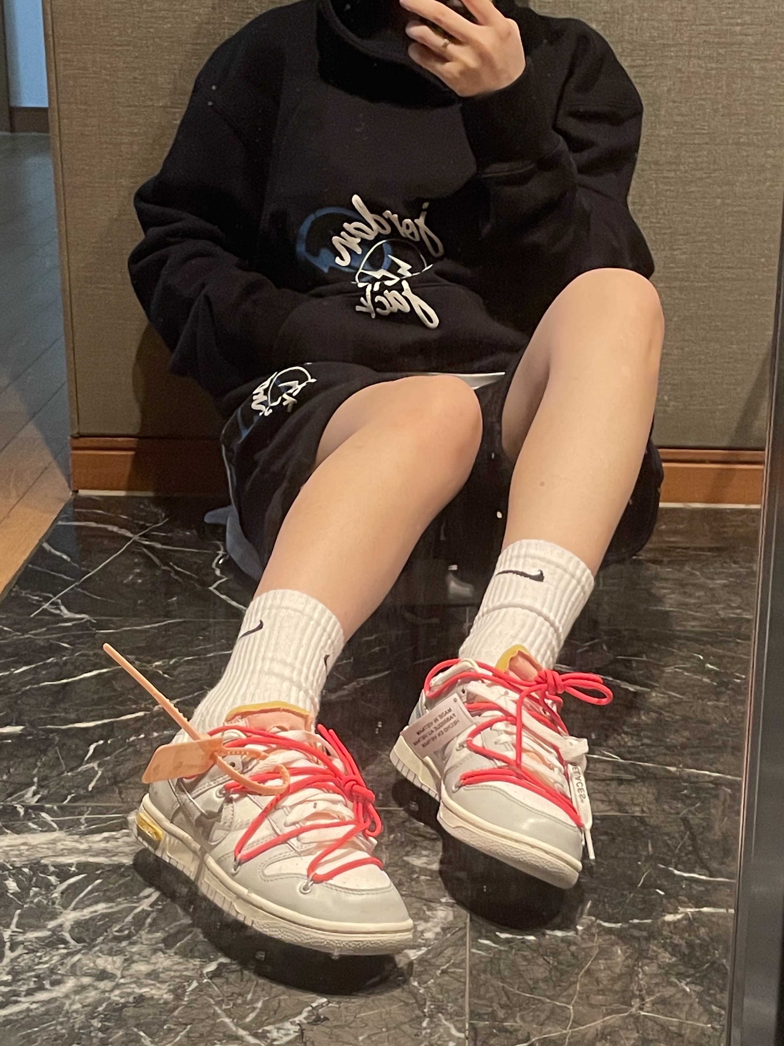 Jordan x Travis Scott x Fragment Hoodie Black (DJ0615-010), Jordan x Travis Scott x Fragment Shorts Black (DJ0617-010) 착용 스타일 - 3