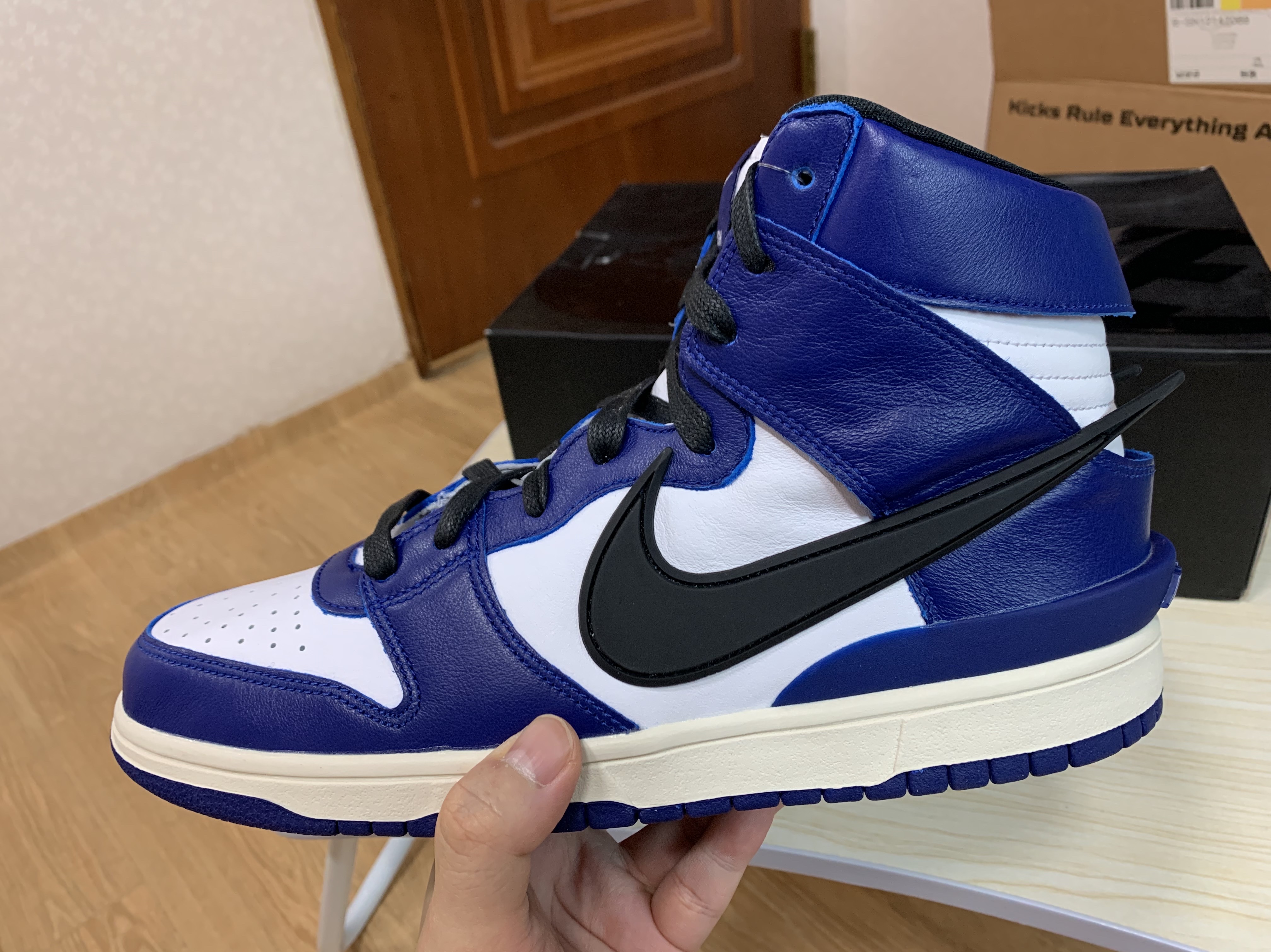 Nike x Ambush Dunk High Deep Royal Blue 착용 스타일 - 4