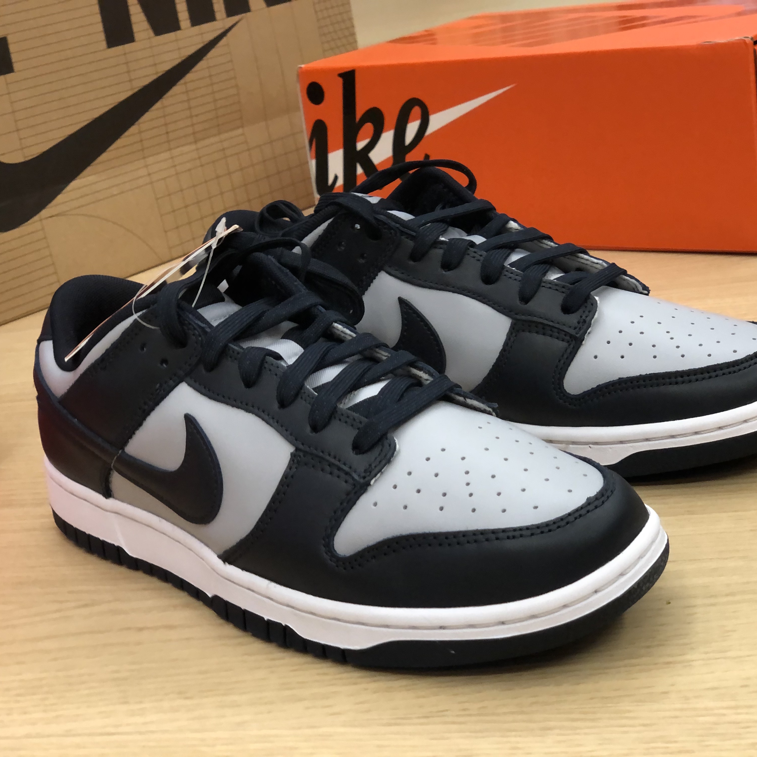 Nike Dunk Low Retro Championship Grey 착용 스타일 - 1