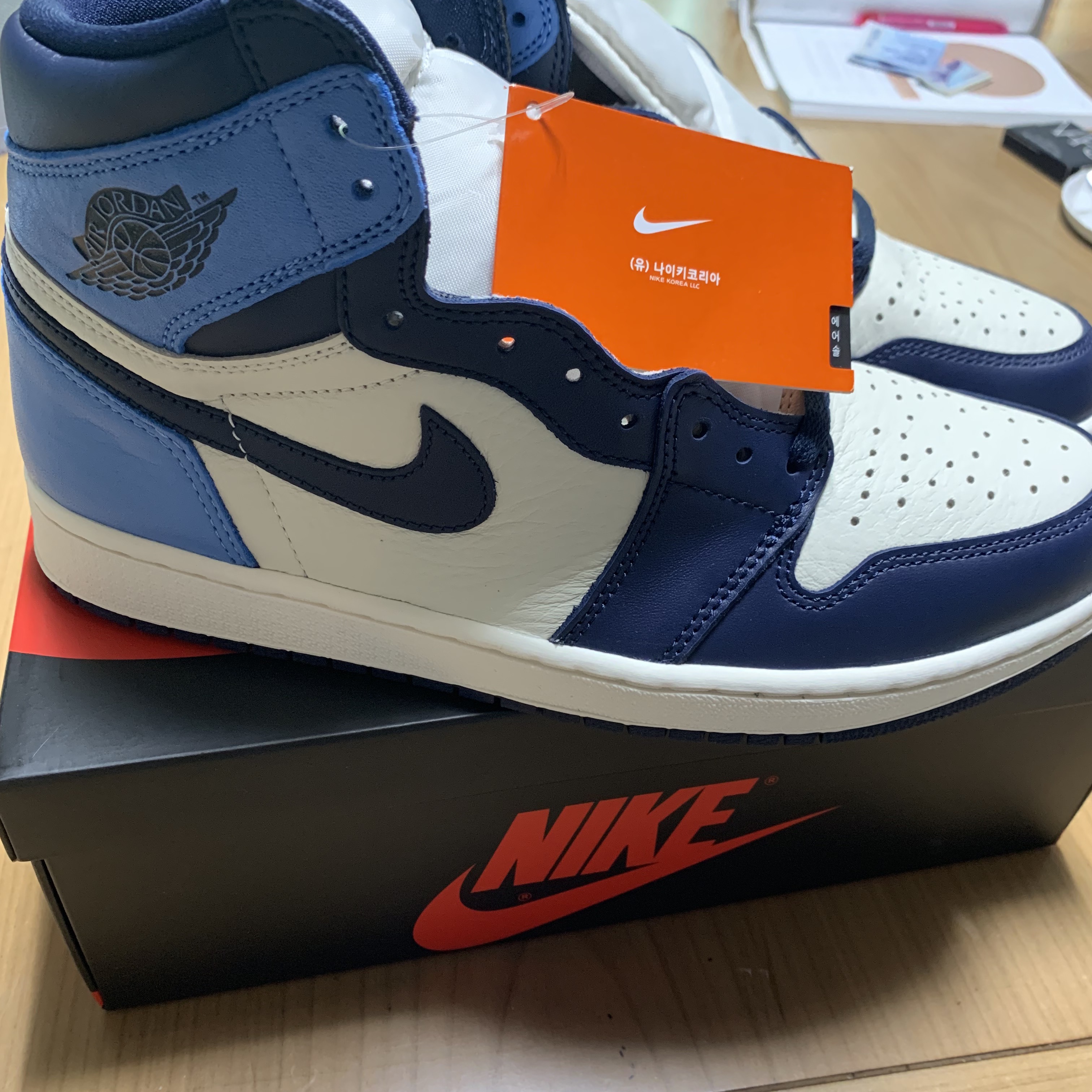 Jordan 1 Retro High Obsidian UNC 착용 스타일 - 2